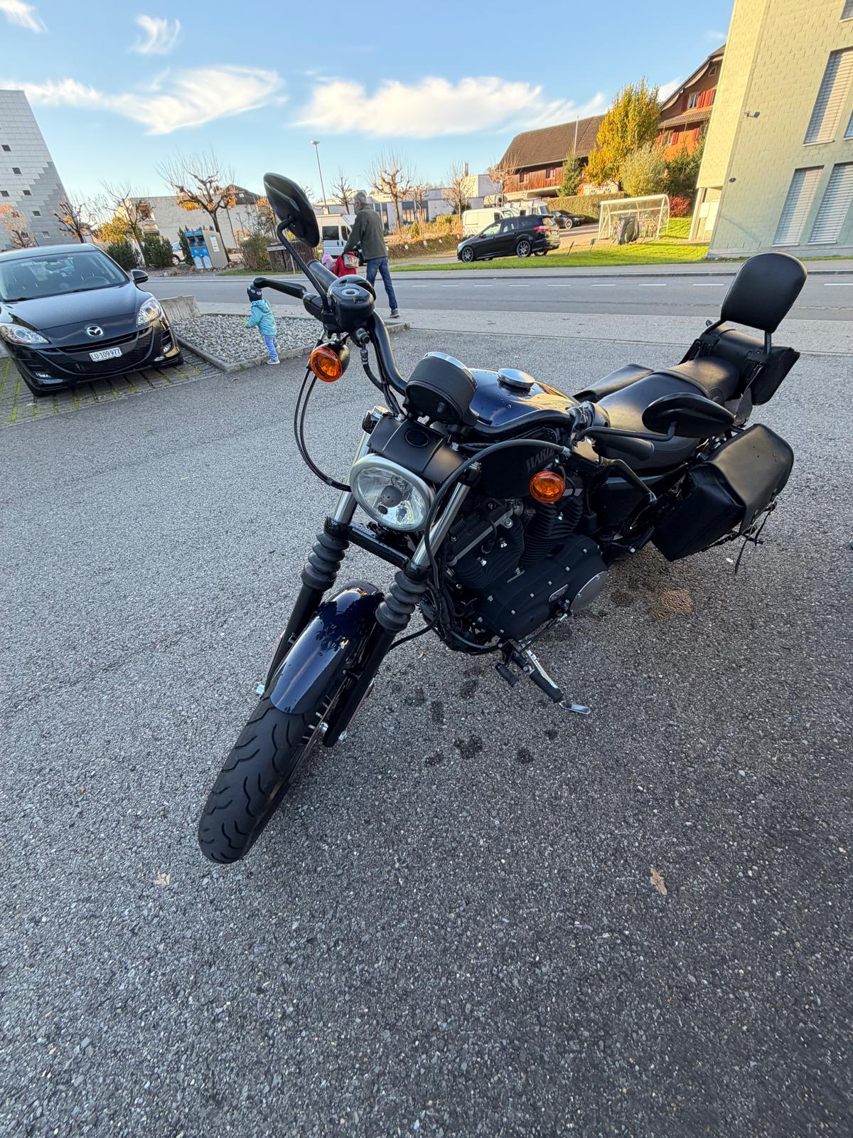 HARLEY-DAVIDSON XL 883 N Sportster Iron-image-1