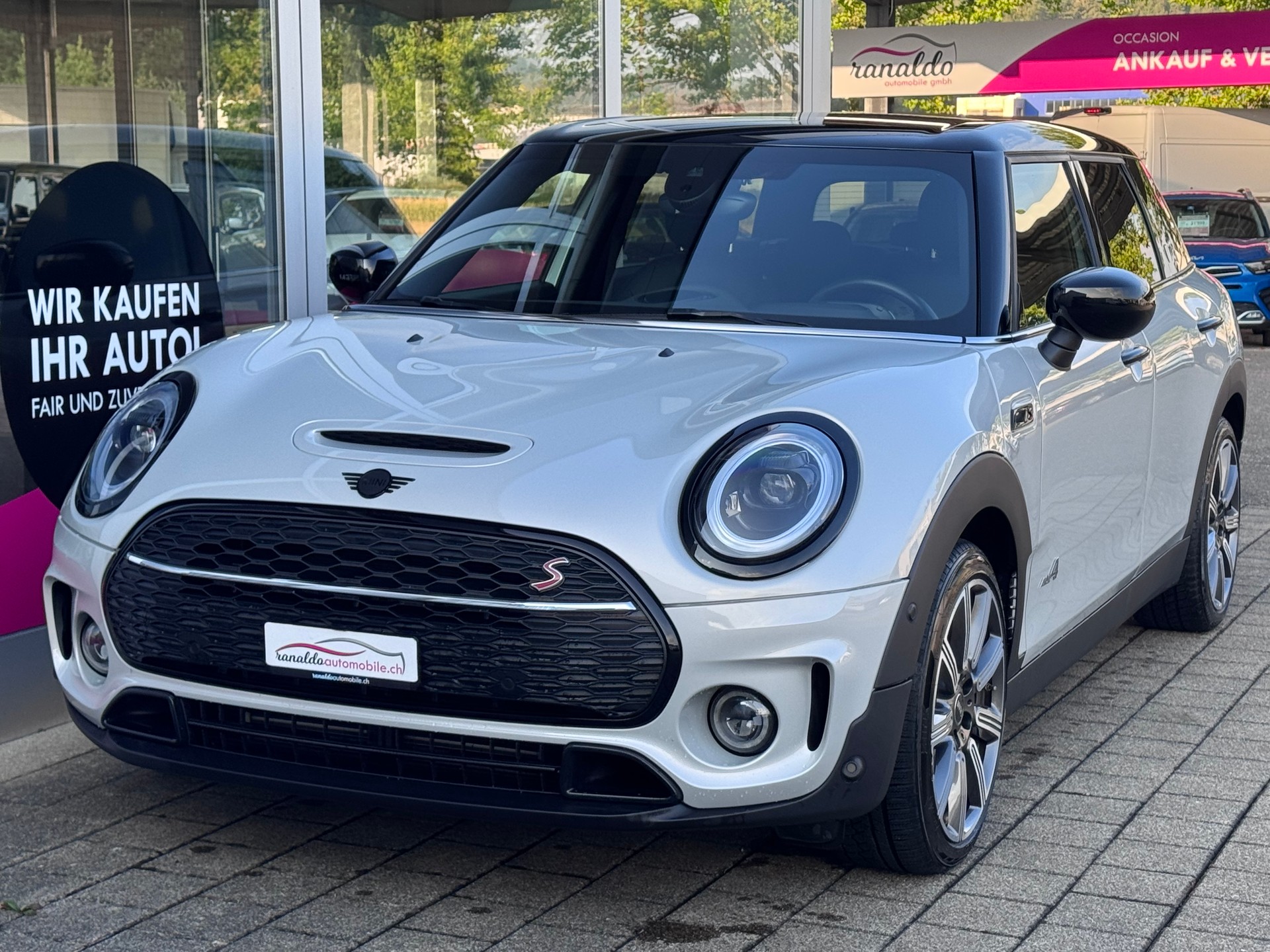 MINI Clubman Cooper S+4x4+Automat+LED+ACC+Navi+Bluetooth+Rückfahrkamera+18"Alu+Getönte Scheiben+Memory+Leder+Sitzheizung+-showroom-element-1