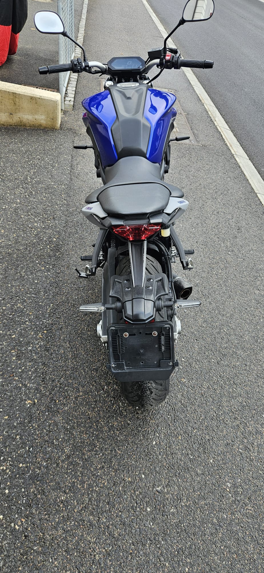 YAMAHA MT-07 ABS (35kW)-image-7