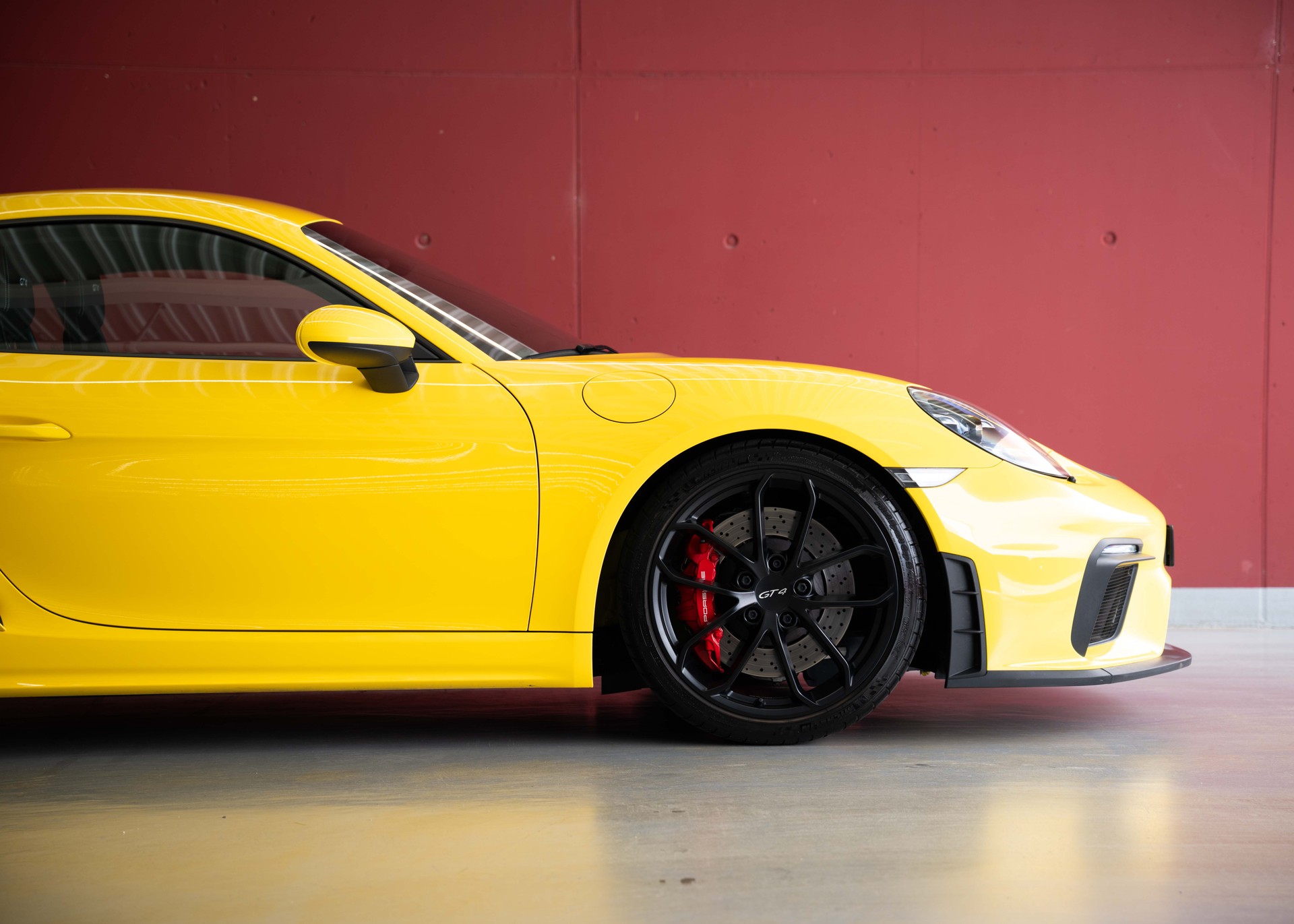PORSCHE 718 Cayman GT4 (1st hand, Swiss car, fantastic condition, full Porsche history)-image-8