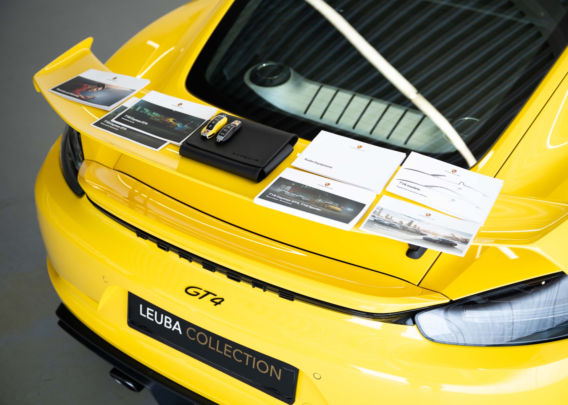PORSCHE 718 Cayman GT4 (1st hand, Swiss car, fantastic condition, full Porsche history)-image-31