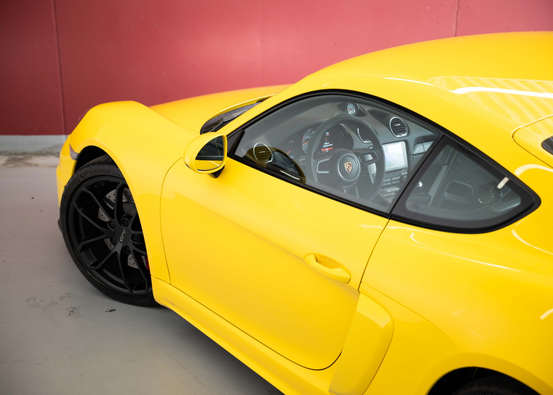 PORSCHE 718 Cayman GT4 (1st hand, Swiss car, fantastic condition, full Porsche history)-image-11