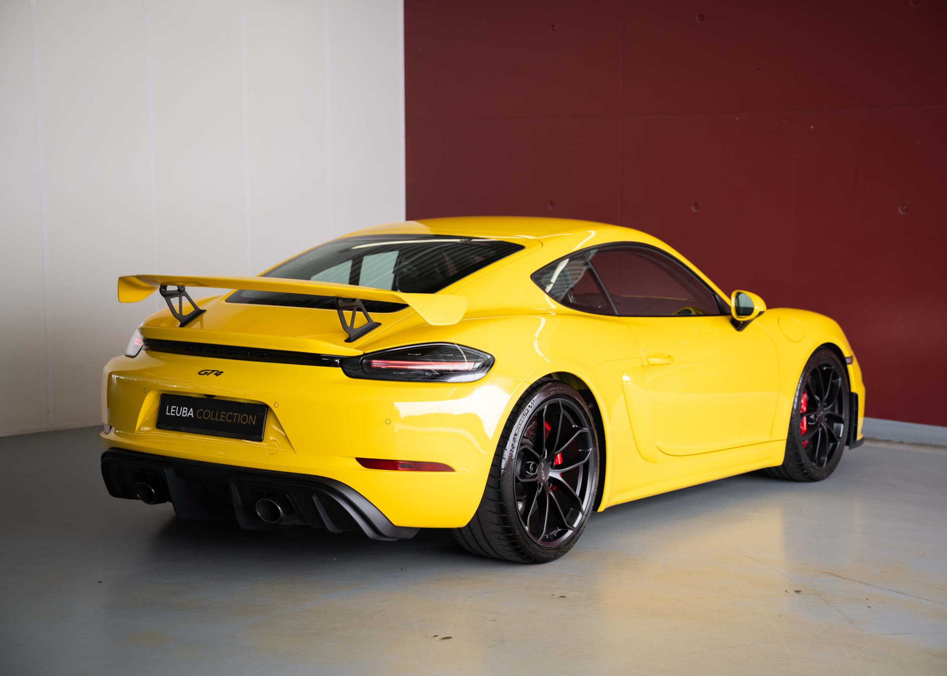 PORSCHE 718 Cayman GT4 (1st hand, Swiss car, fantastic condition, full Porsche history)-image-5