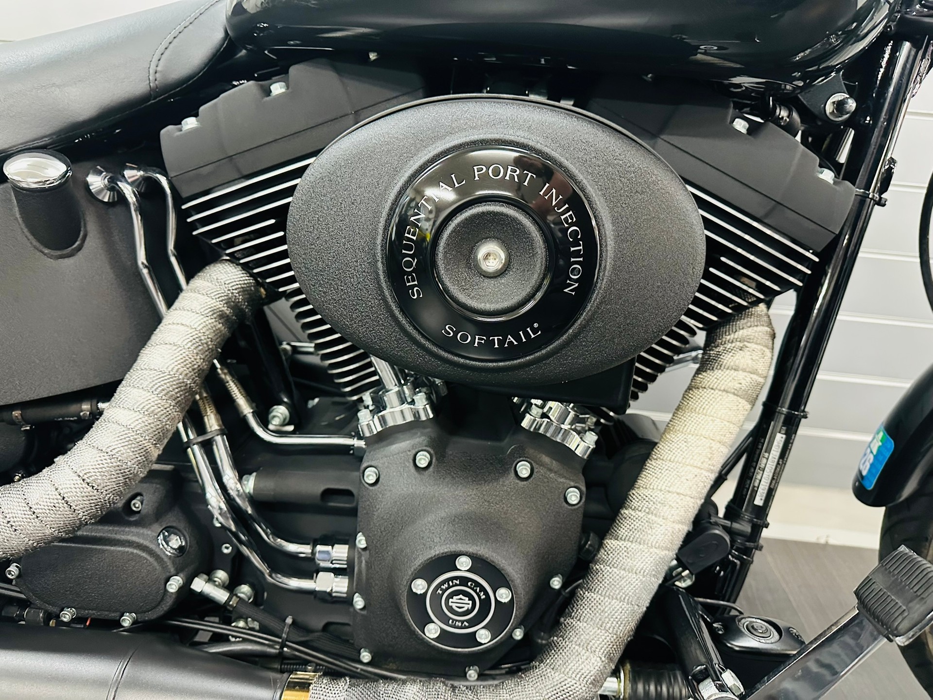 HARLEY-DAVIDSON FXSTBI Night Train-image-1