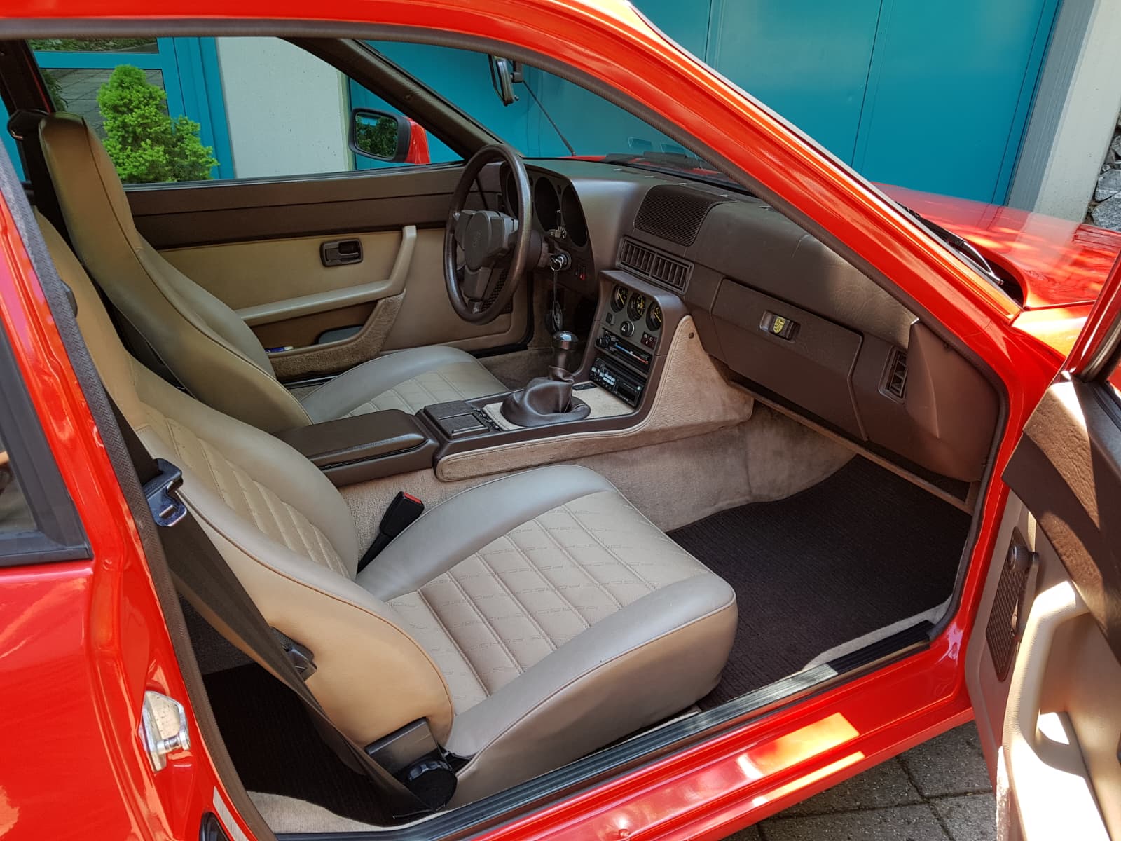 PORSCHE 2.5-image-2