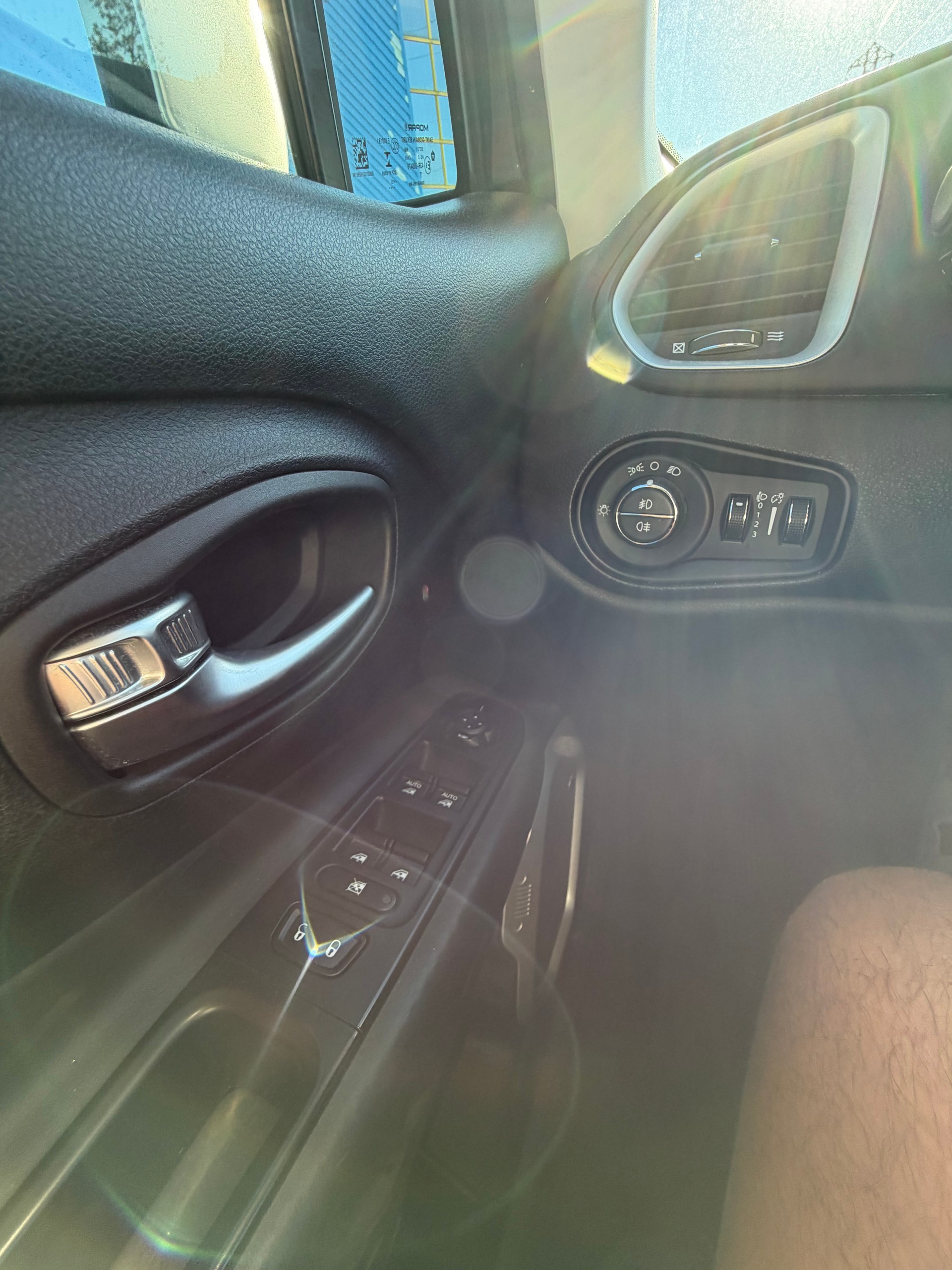 JEEP Renegade 1.4 Turbo Limited AWD-image-10