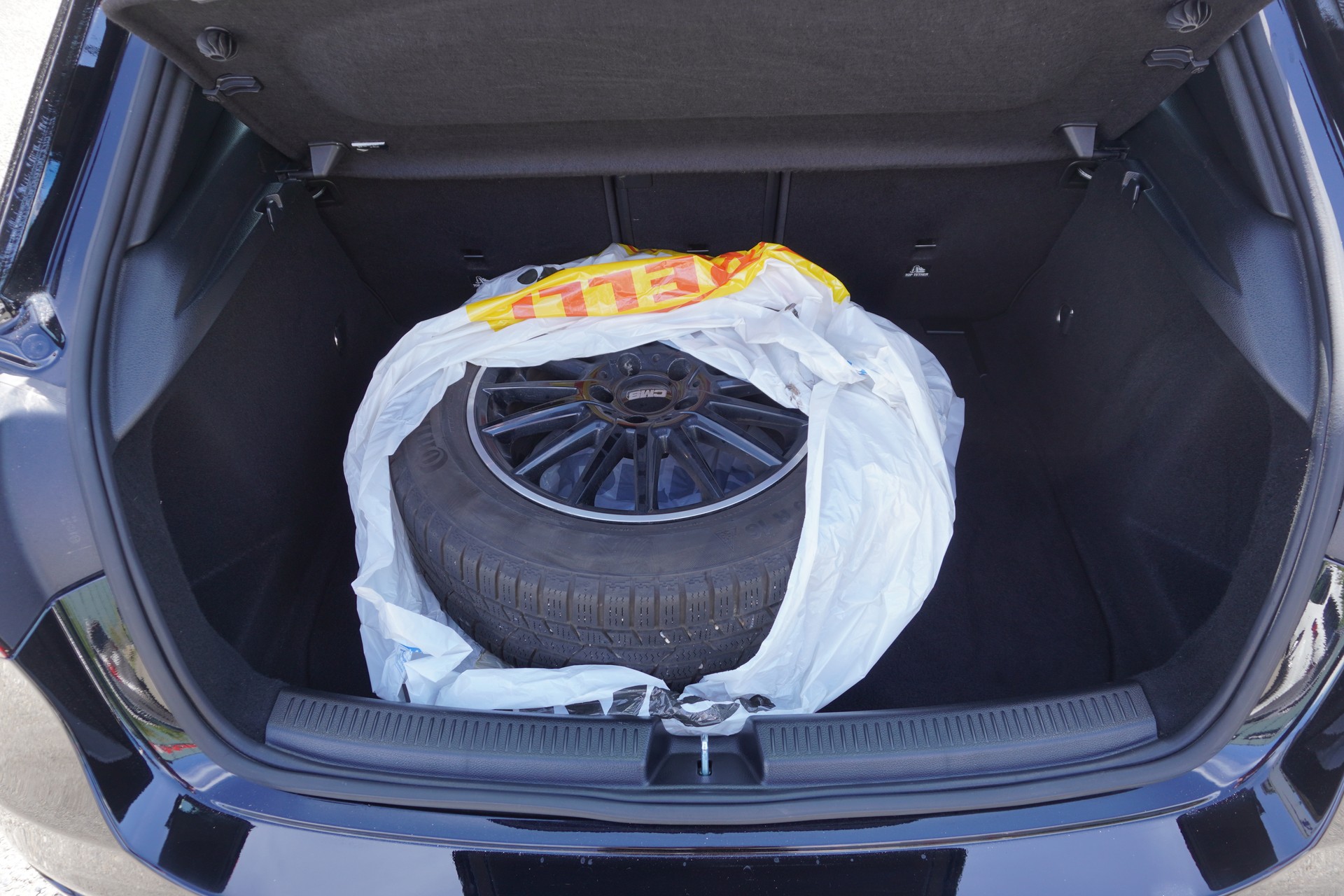 MERCEDES-BENZ A 200 7G-DCT-image-9