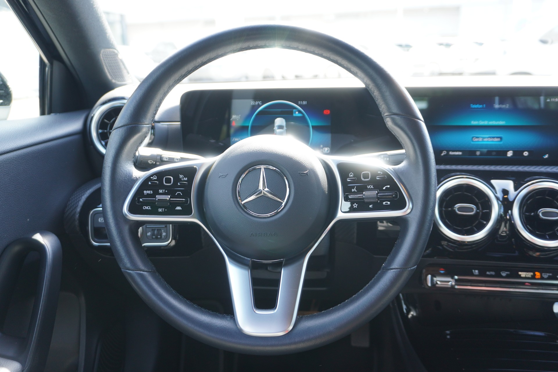 MERCEDES-BENZ A 200 7G-DCT-image-13