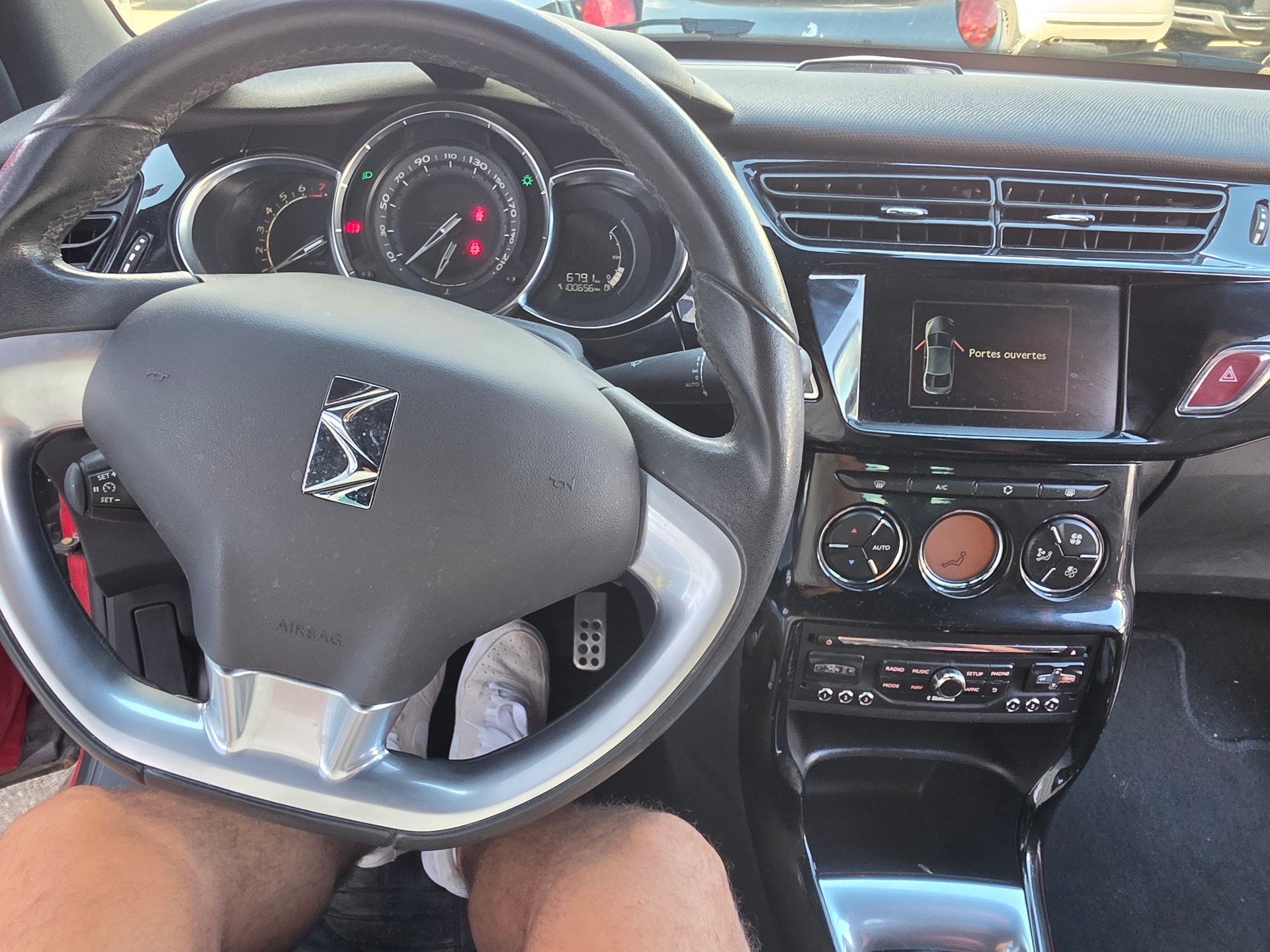 DS AUTOMOBILES DS3 1.6 VTi Ultra Prestige-image-10