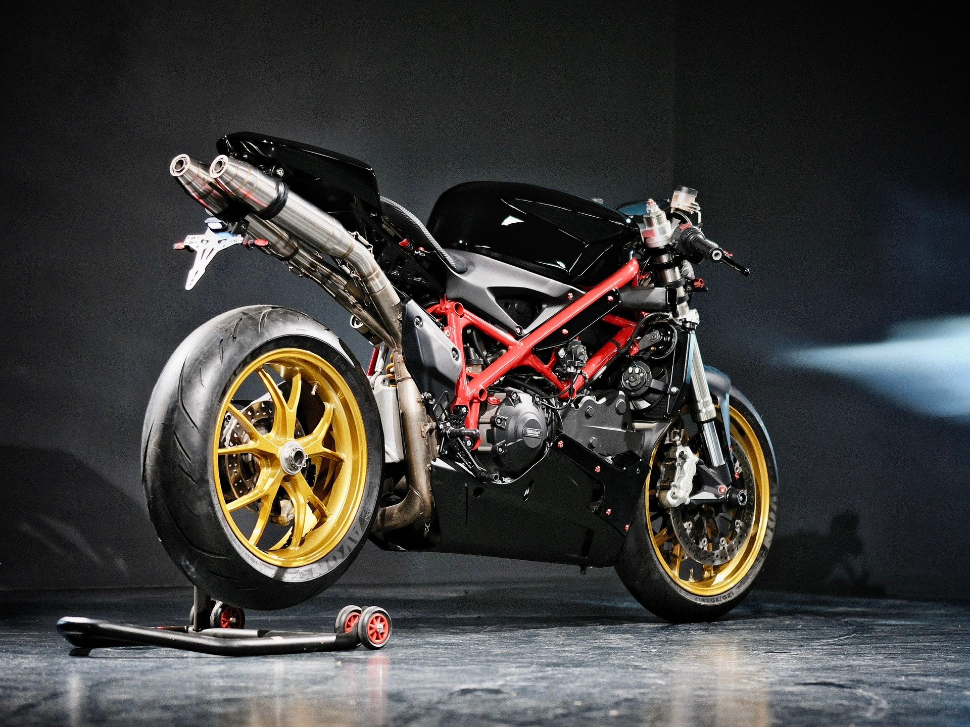 DUCATI 848 Superbike-image-3