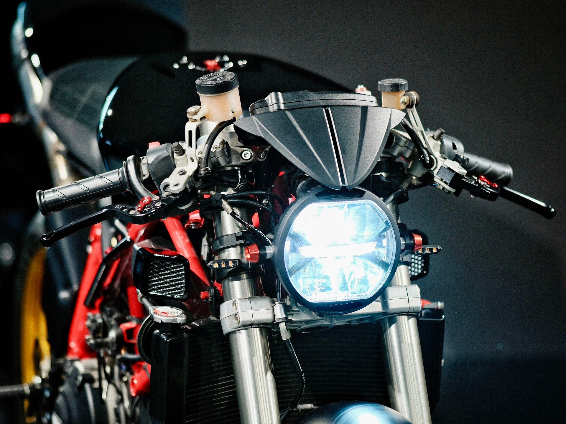 DUCATI 848 Superbike-image-7