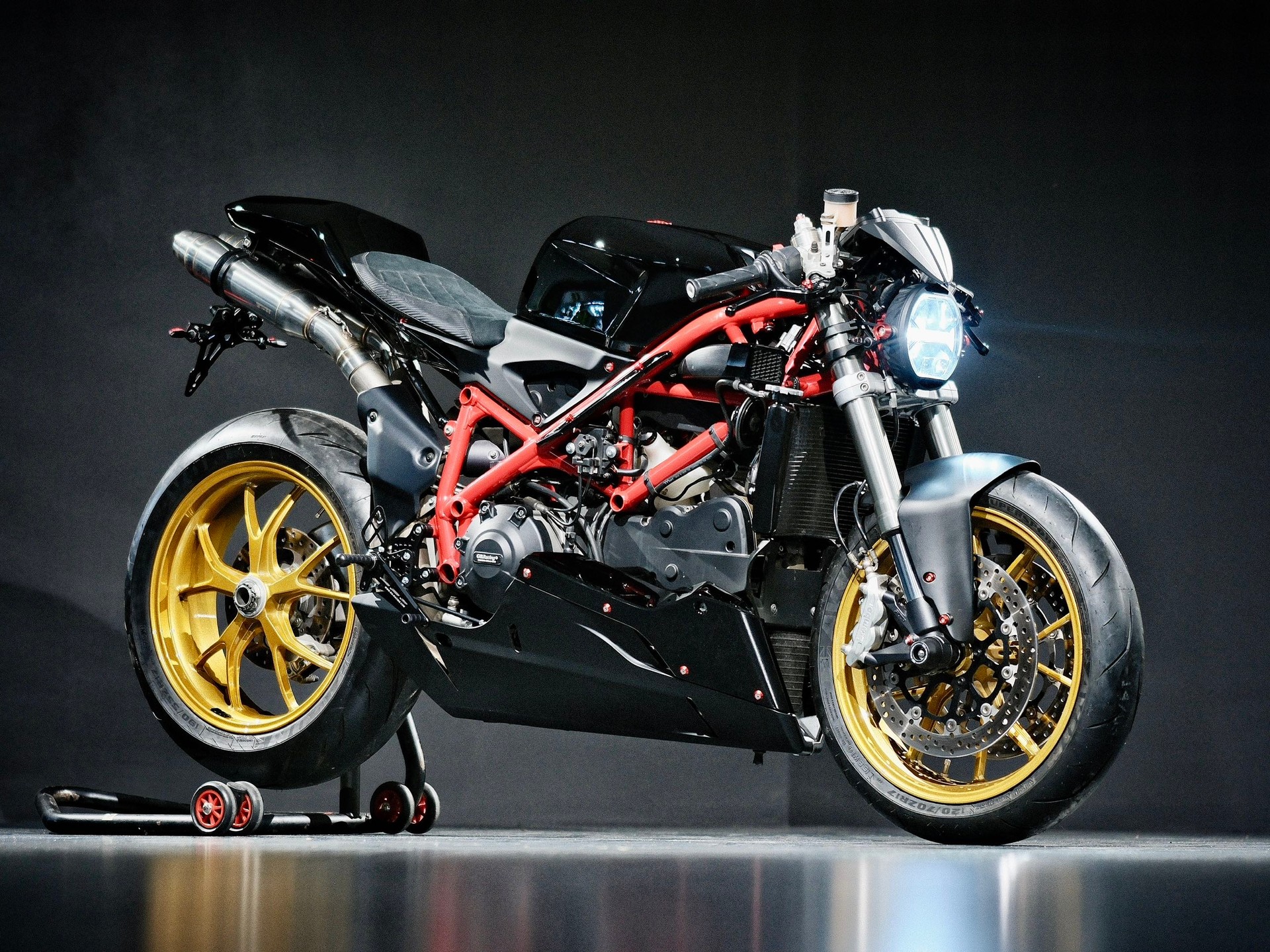 DUCATI 848 Superbike-image-1