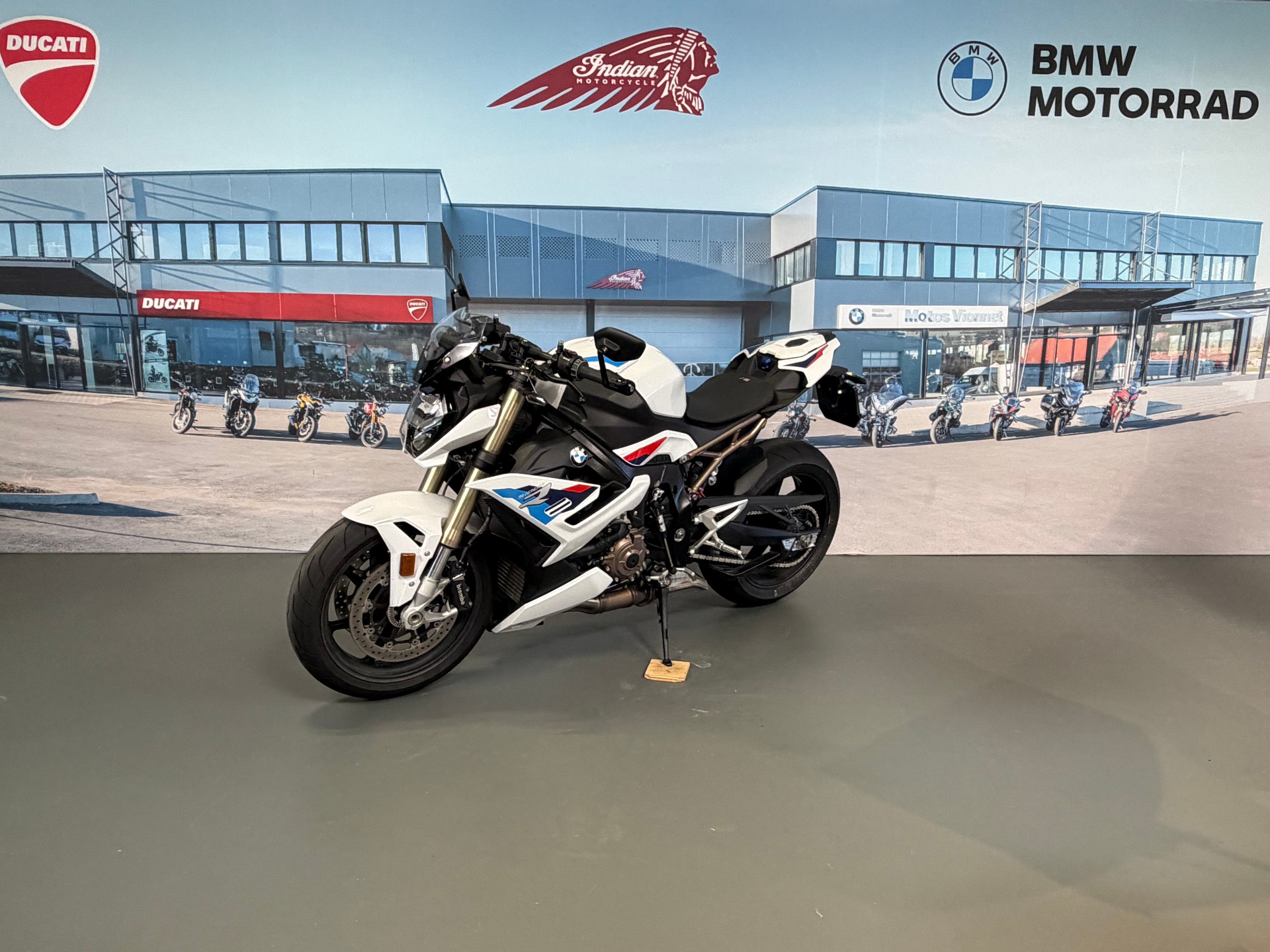BMW S 1000 R-image-2