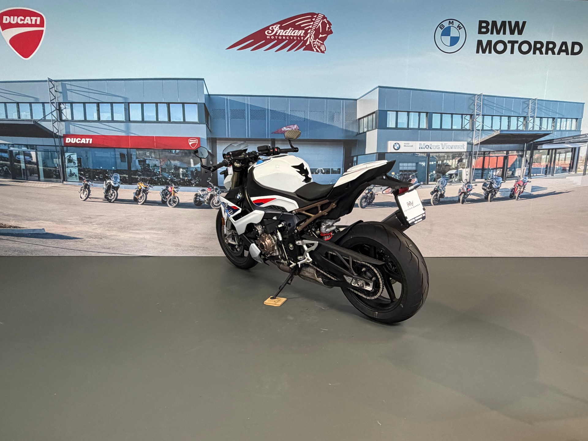 BMW S 1000 R-image-4
