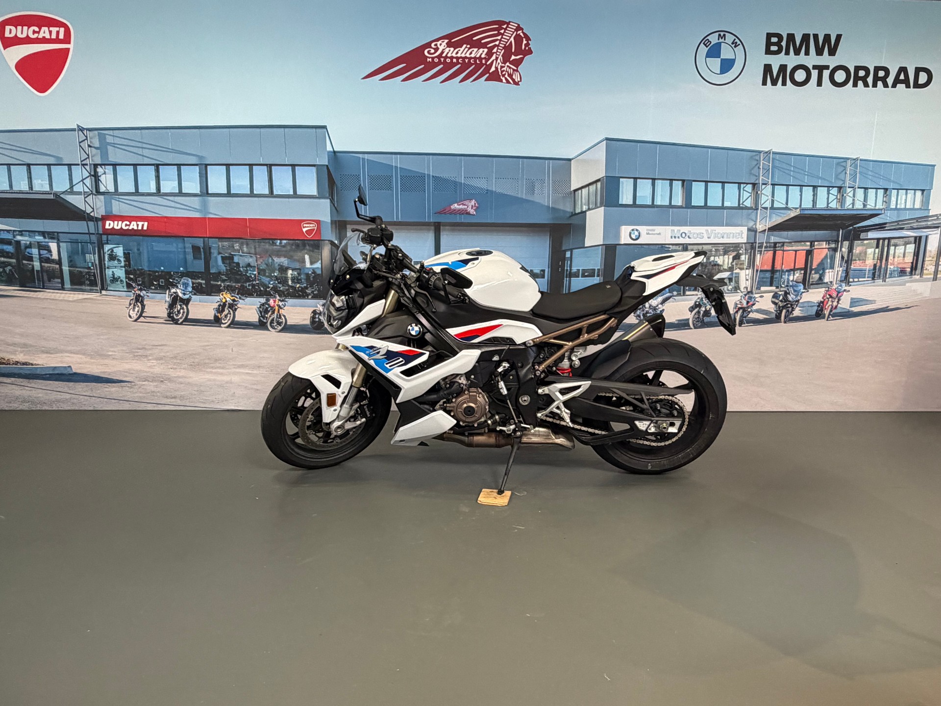 BMW S 1000 R-image-3
