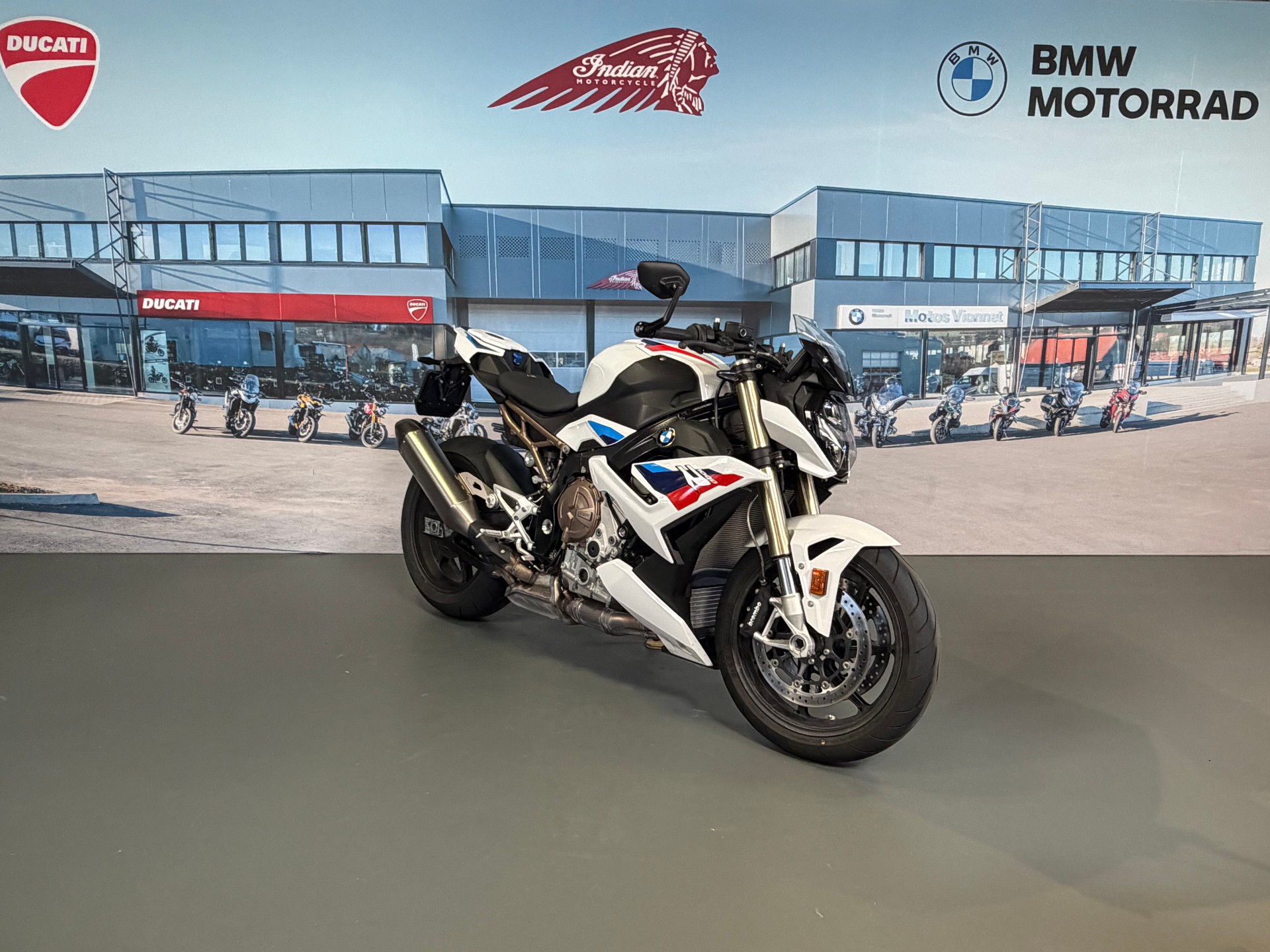 BMW S 1000 R-image-0