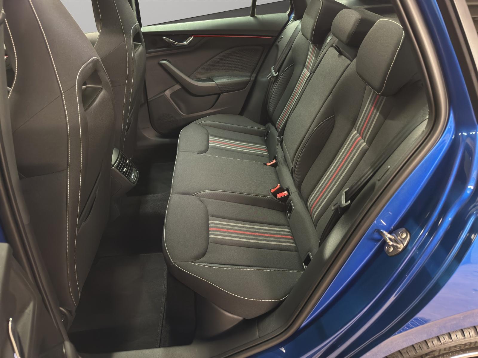 SKODA Kamiq 1.5 TSI Monte Carlo DSG-image-10