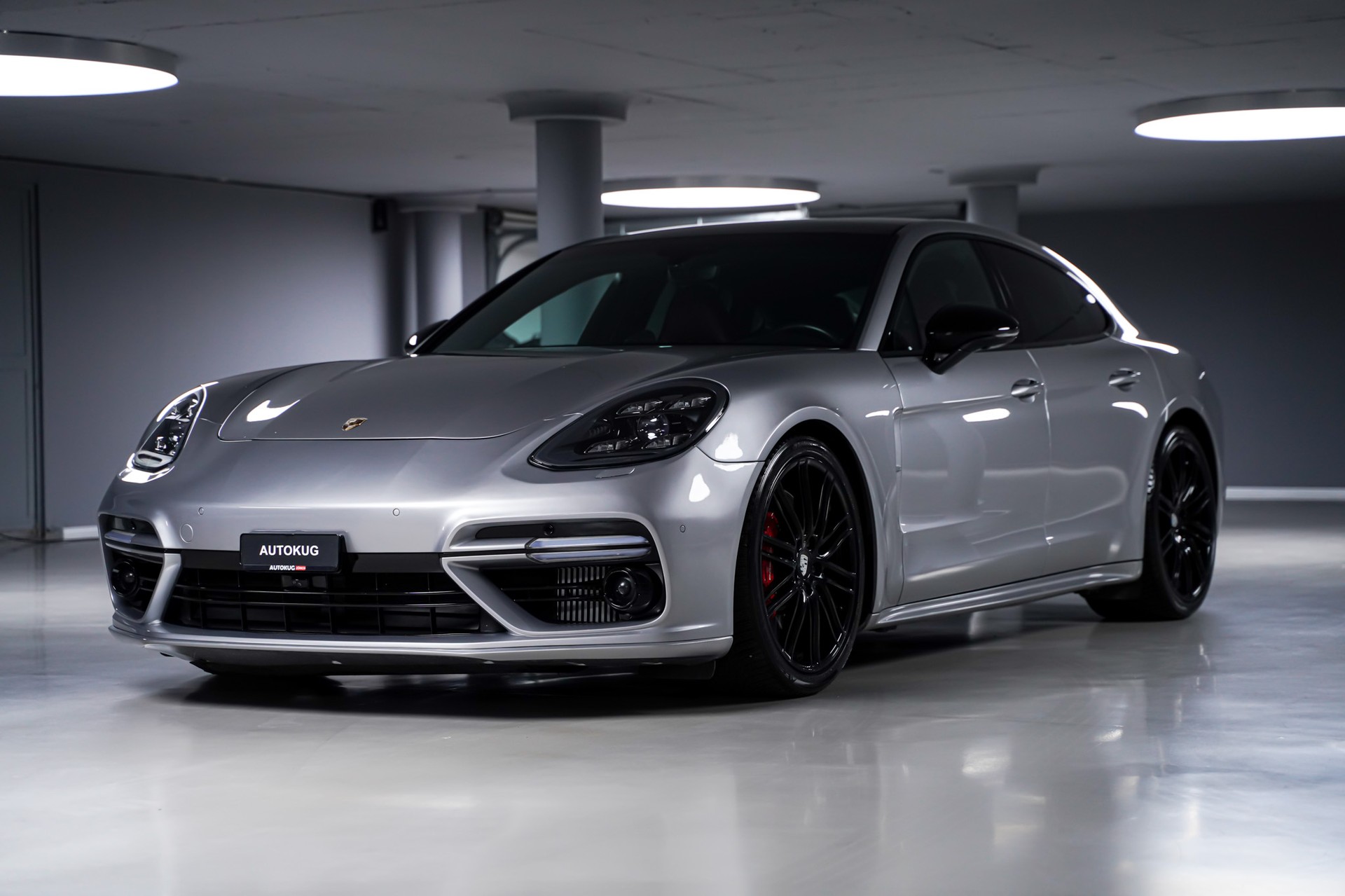 PORSCHE Panamera Turbo PDK