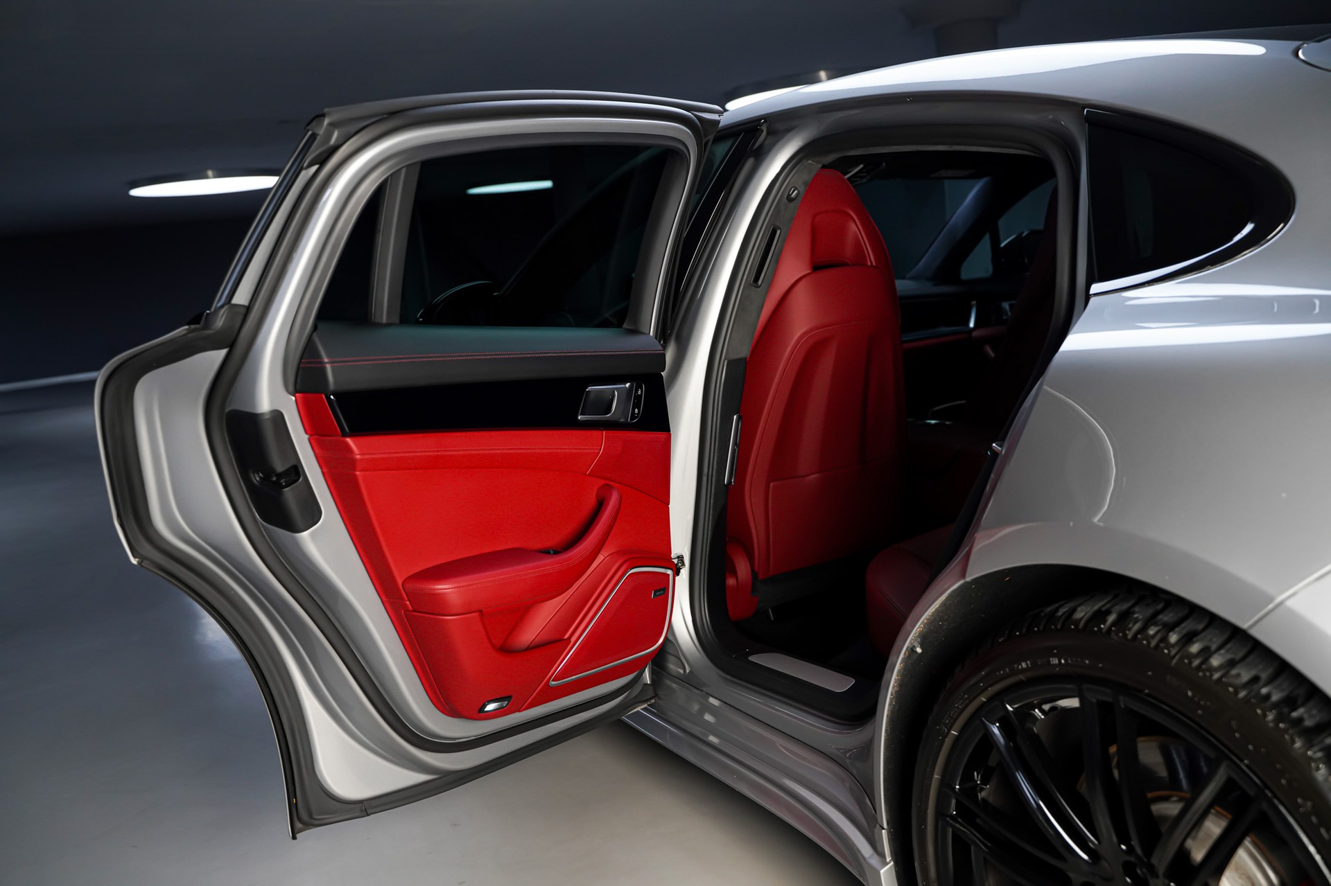 PORSCHE Panamera Turbo PDK-image-14