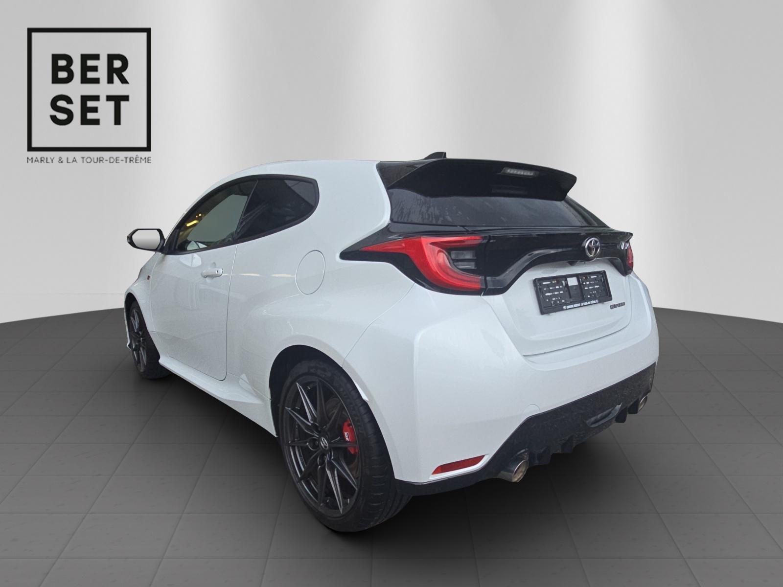 TOYOTA GR Yaris 1.6 Turbo Sport 4x4-showroom-element-2