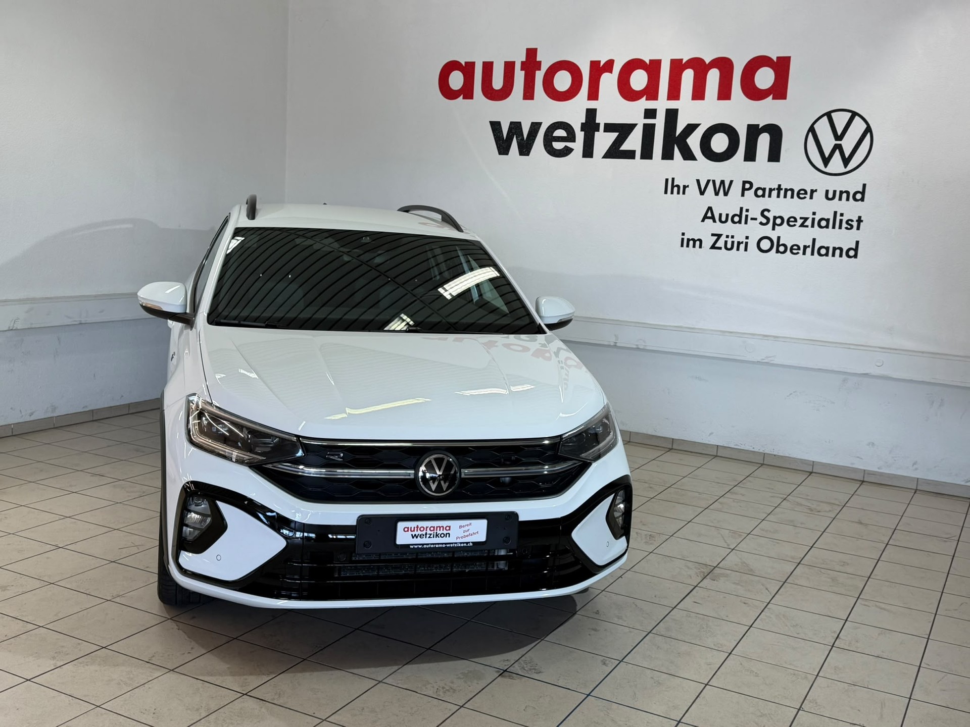 VW Taigo 1.5 TSI R-Line DSG-showroom-element-1