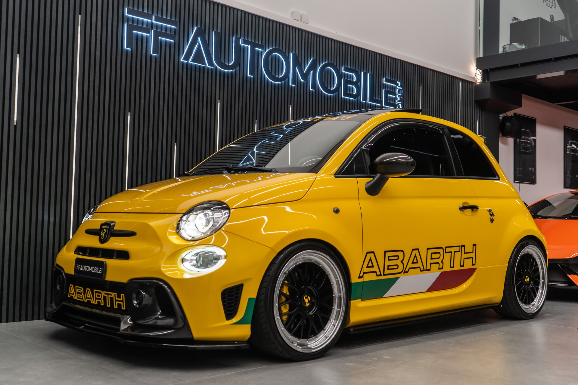 FIAT 595 1.4 16V Turbo Abarth Competizione Dualogic / ITALINIESCHER FLITZER / HAMMER LOOK-showroom-element-3