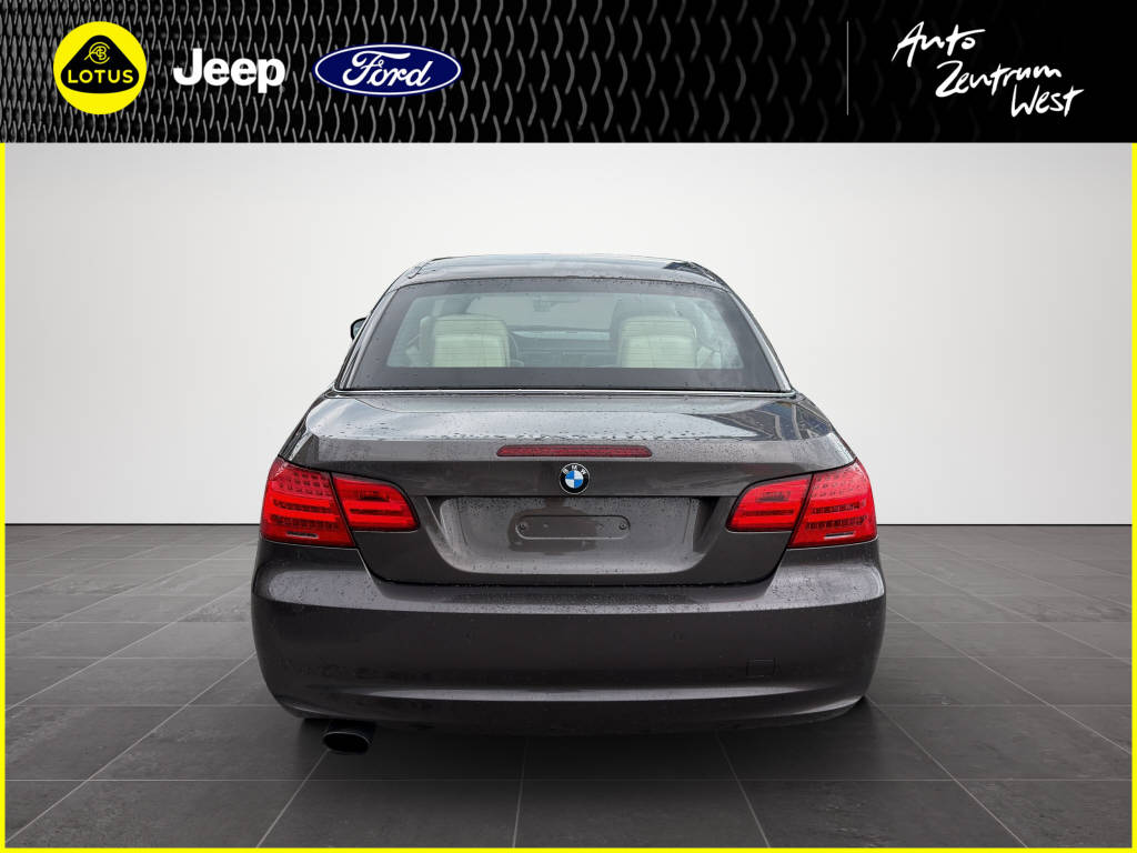 BMW 318i Cabriolet-showroom-element-3
