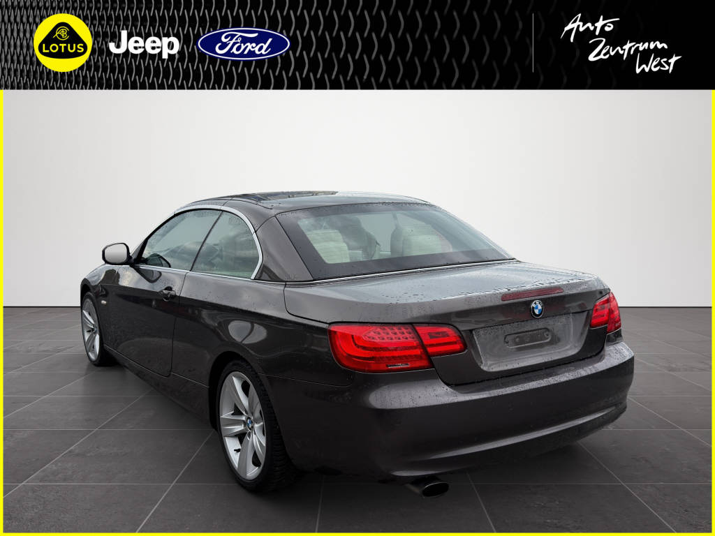 BMW 318i Cabriolet-showroom-element-2