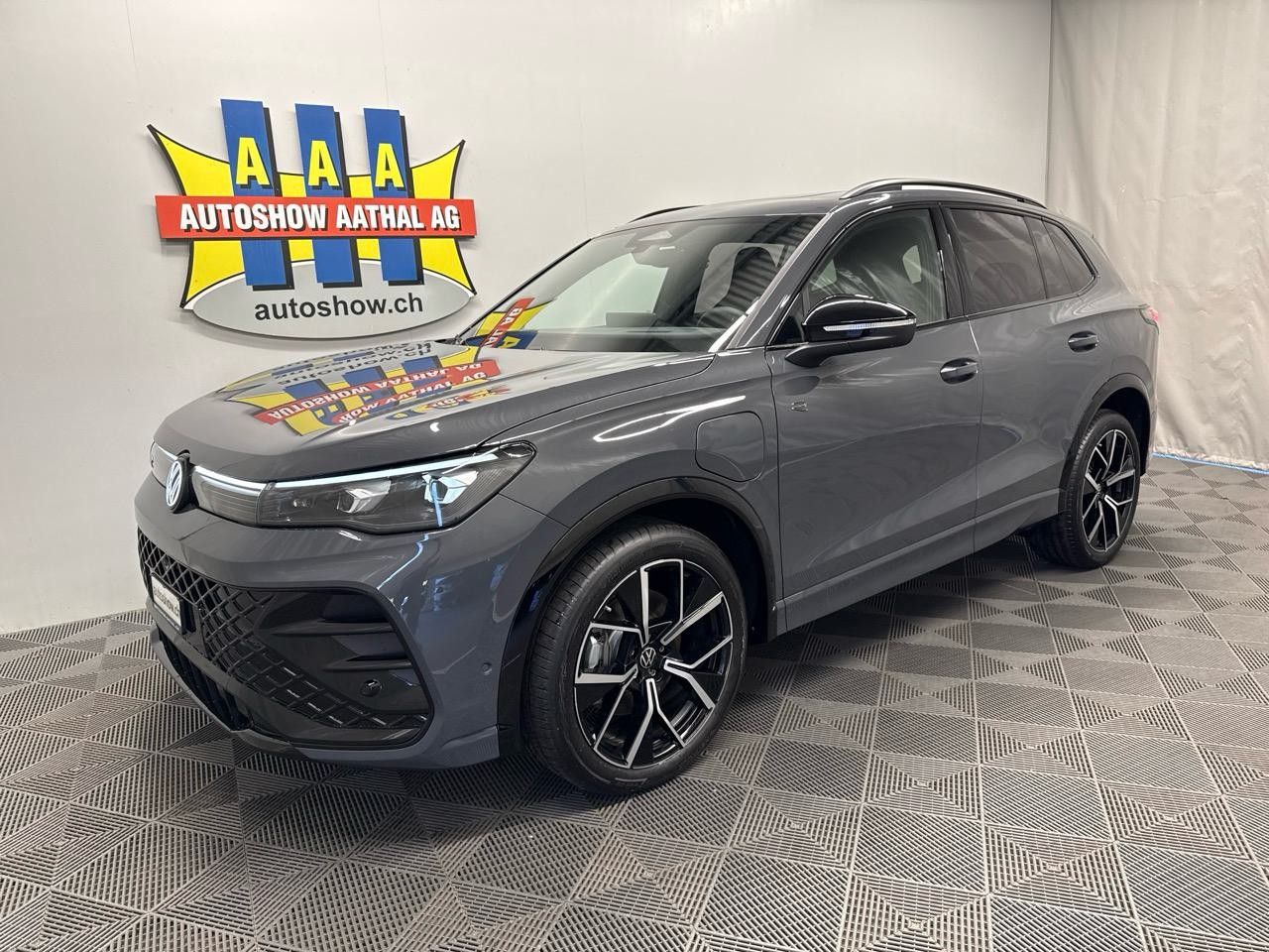 VW Tiguan 1.5 TSI PHEV R-Line Black Style