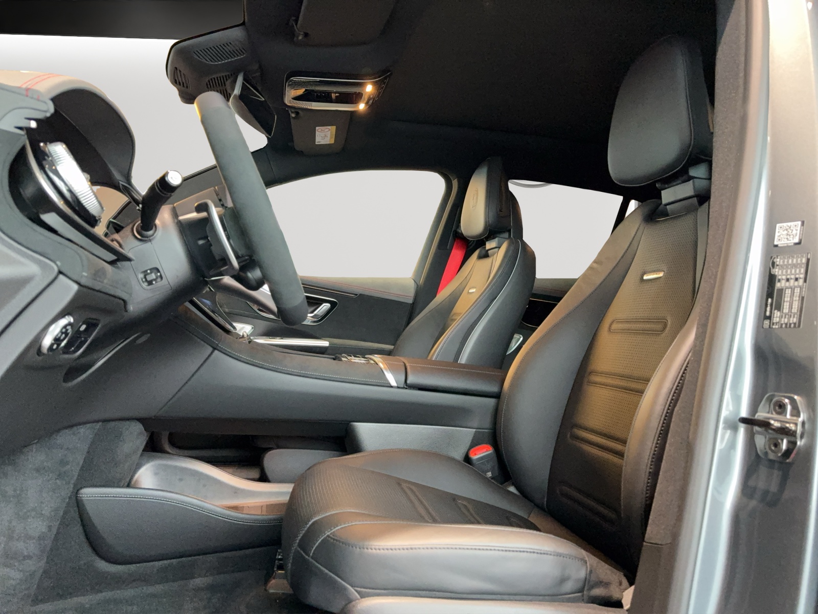 MERCEDES-BENZ EQE SUV AMG 43 4 Matic-image-5