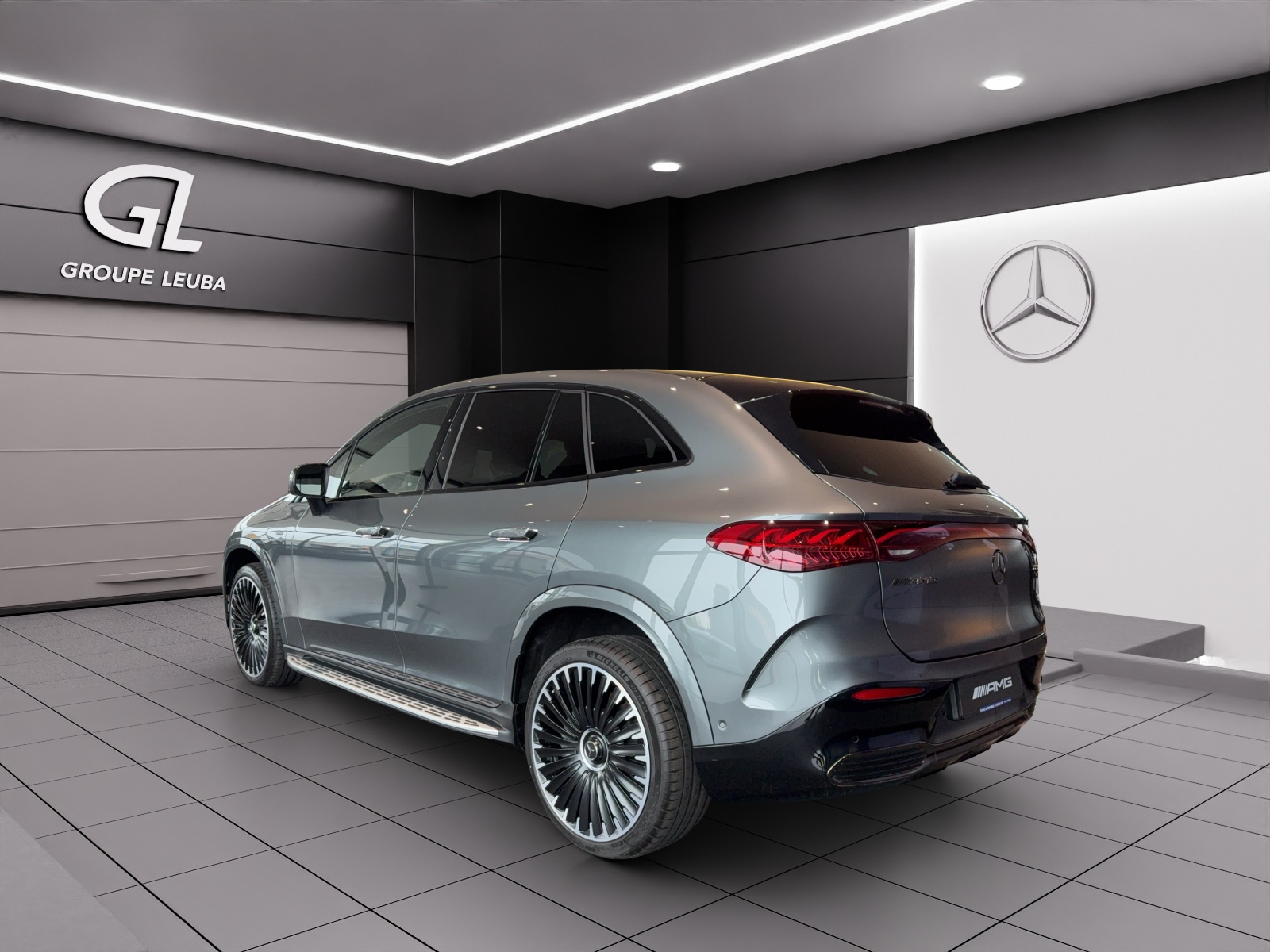 MERCEDES-BENZ EQE SUV AMG 43 4 Matic-showroom-element-3