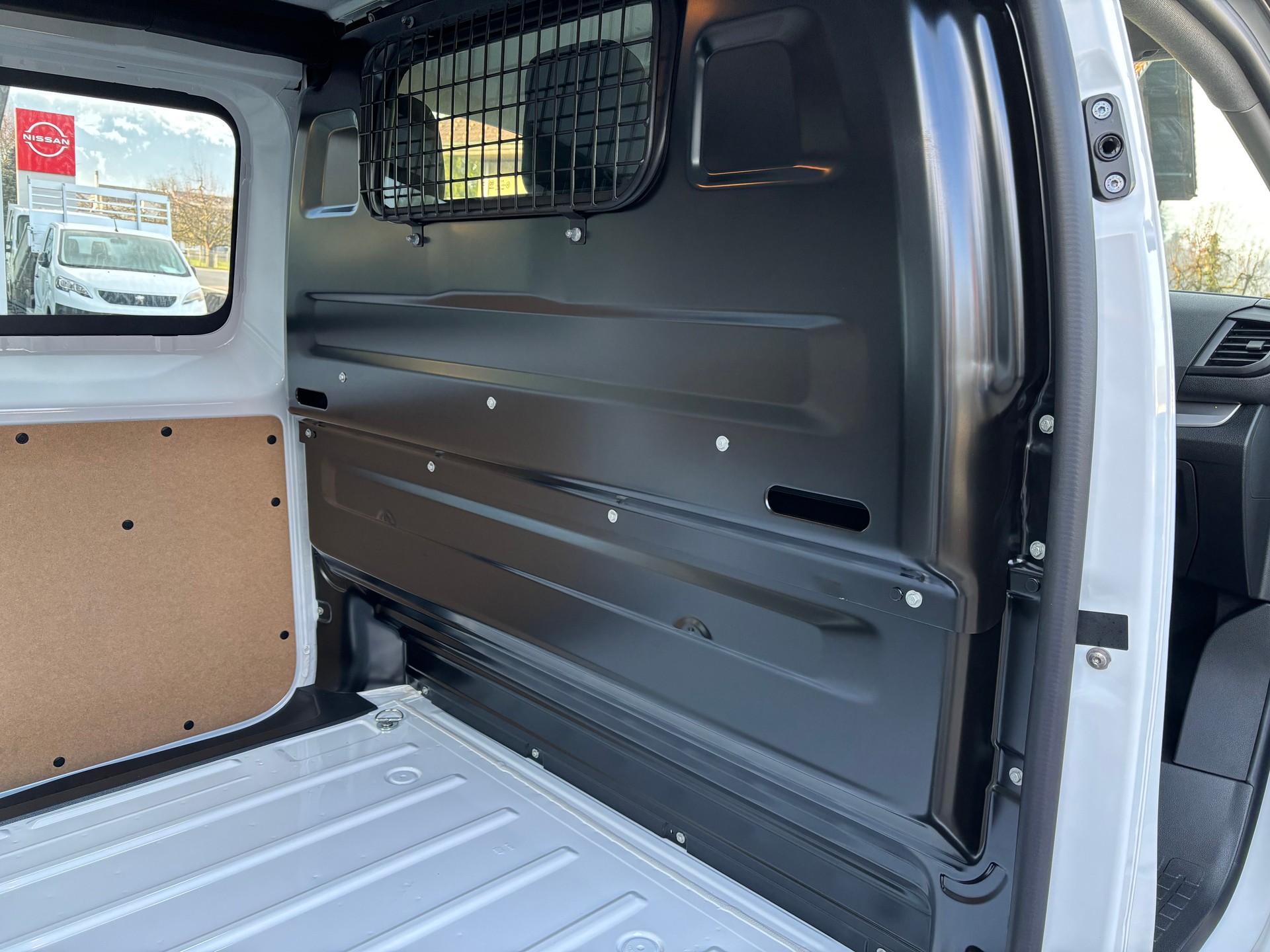 PEUGEOT Expert NEW BHDi 145 S&S Standard EAT8-image-7