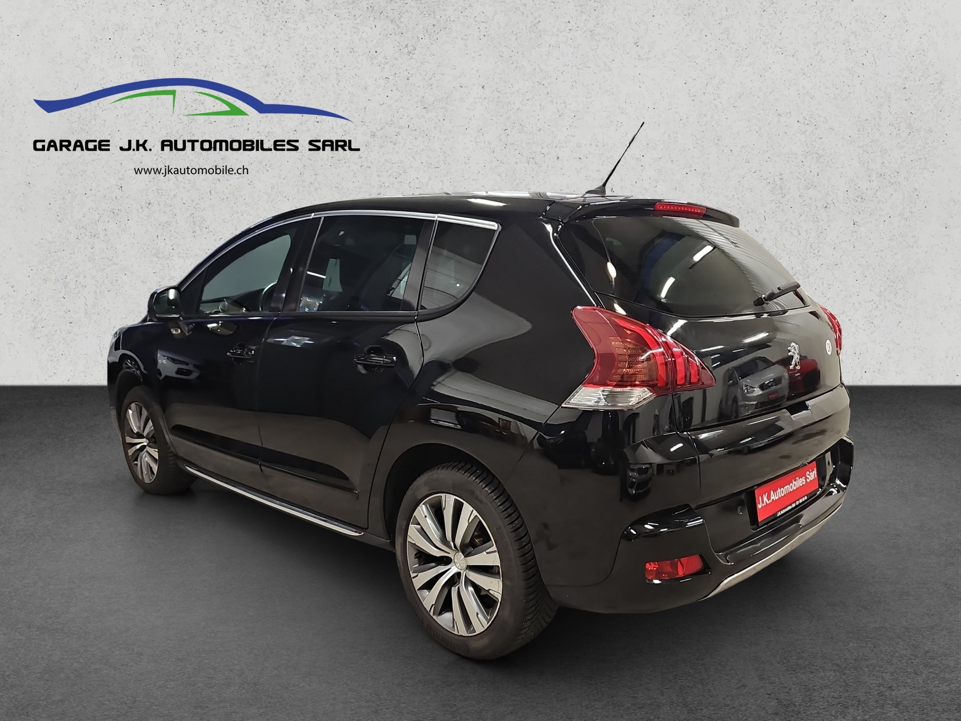 PEUGEOT 3008 1.6 16V T Allure Tiptronic-image-12