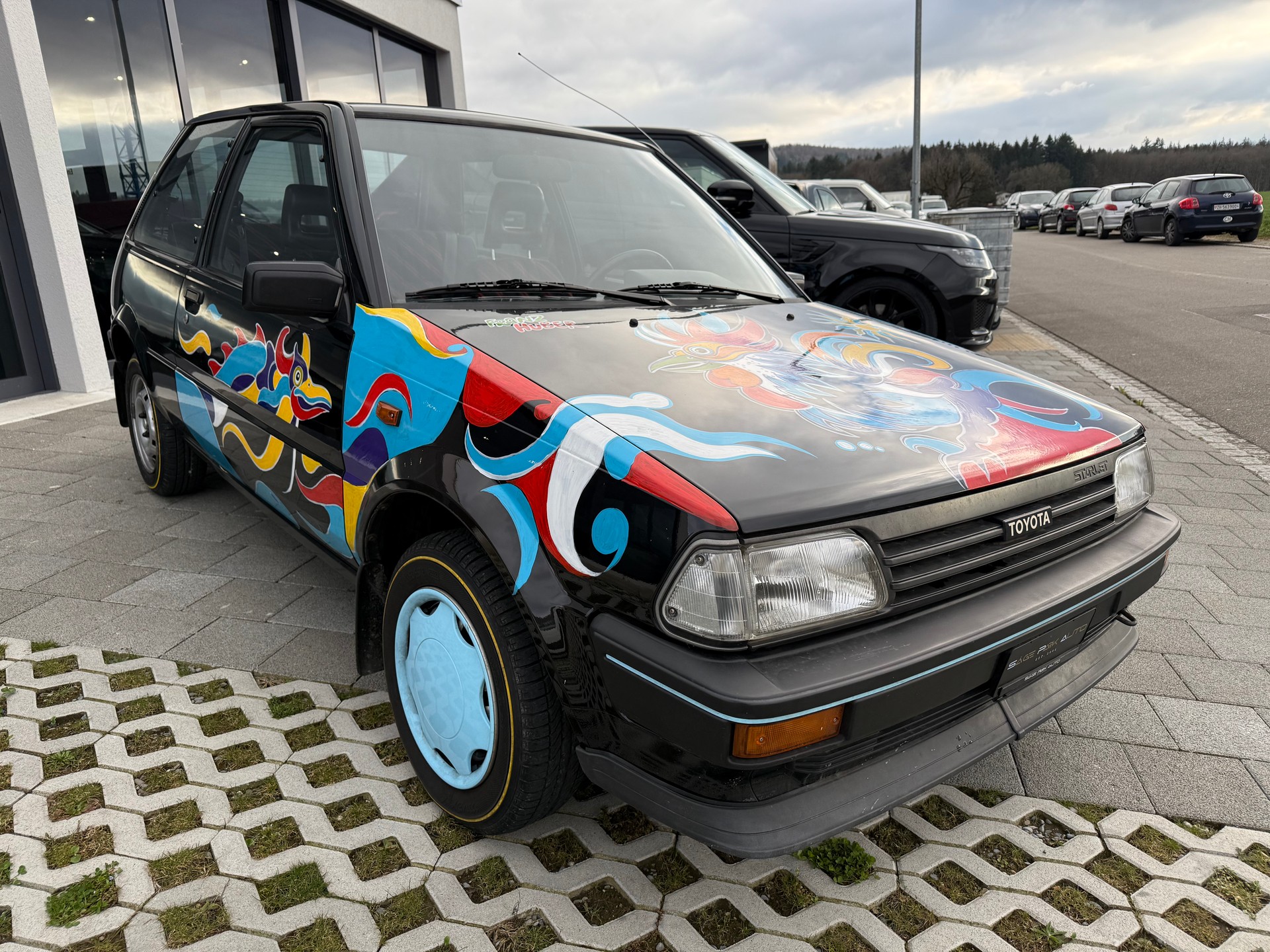 TOYOTA Starlet 1300 S-showroom-element-1