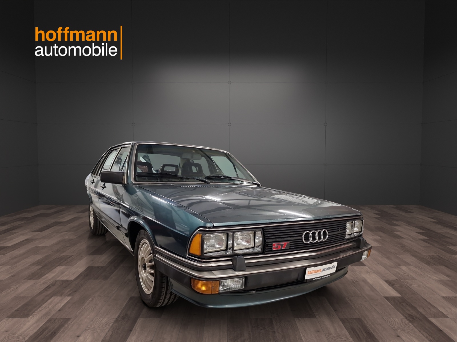 AUDI 200 Turbo 5E-showroom-element-2