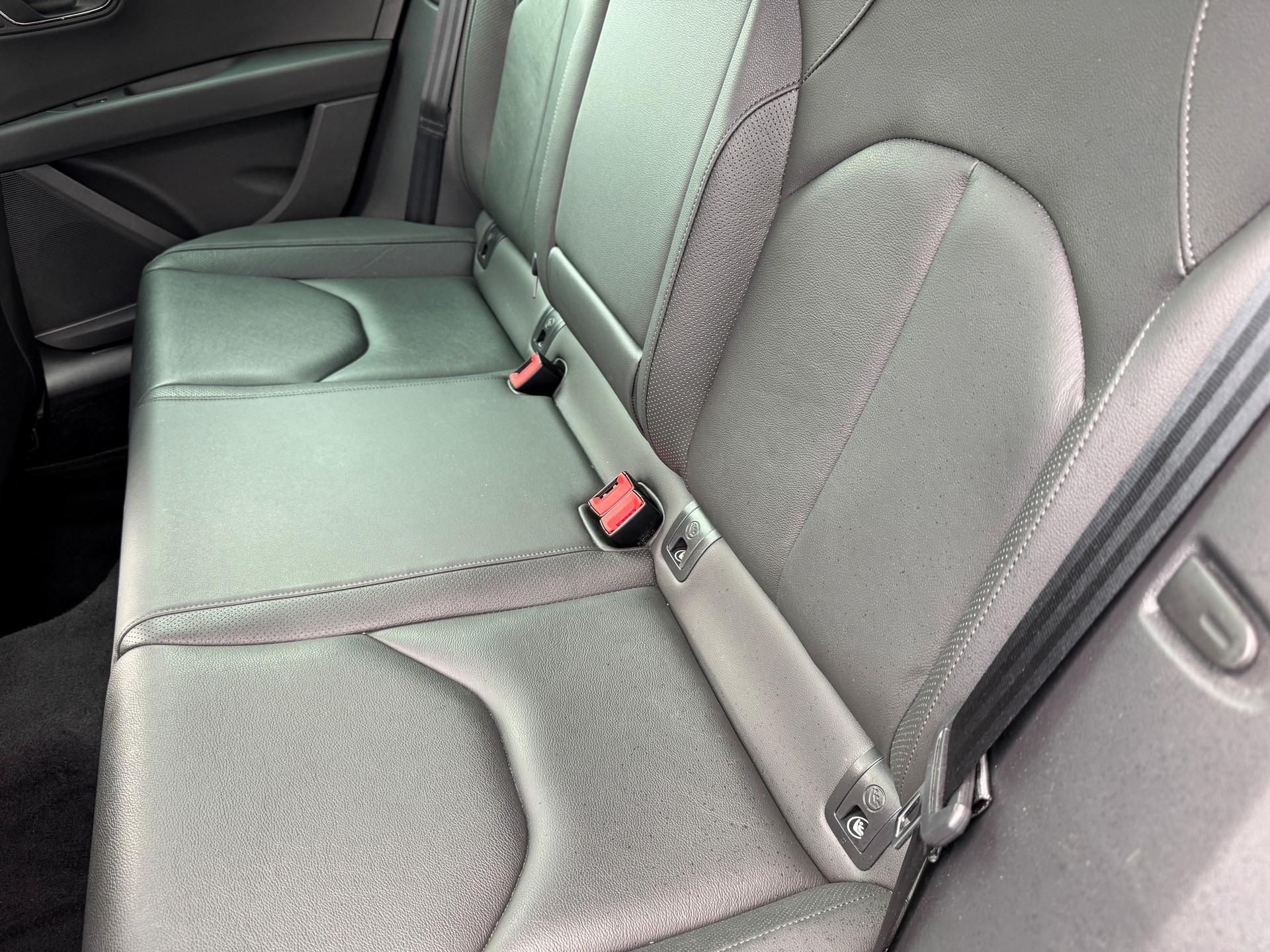 SEAT Leon 1.8 TSI Xcellence DSG-image-7
