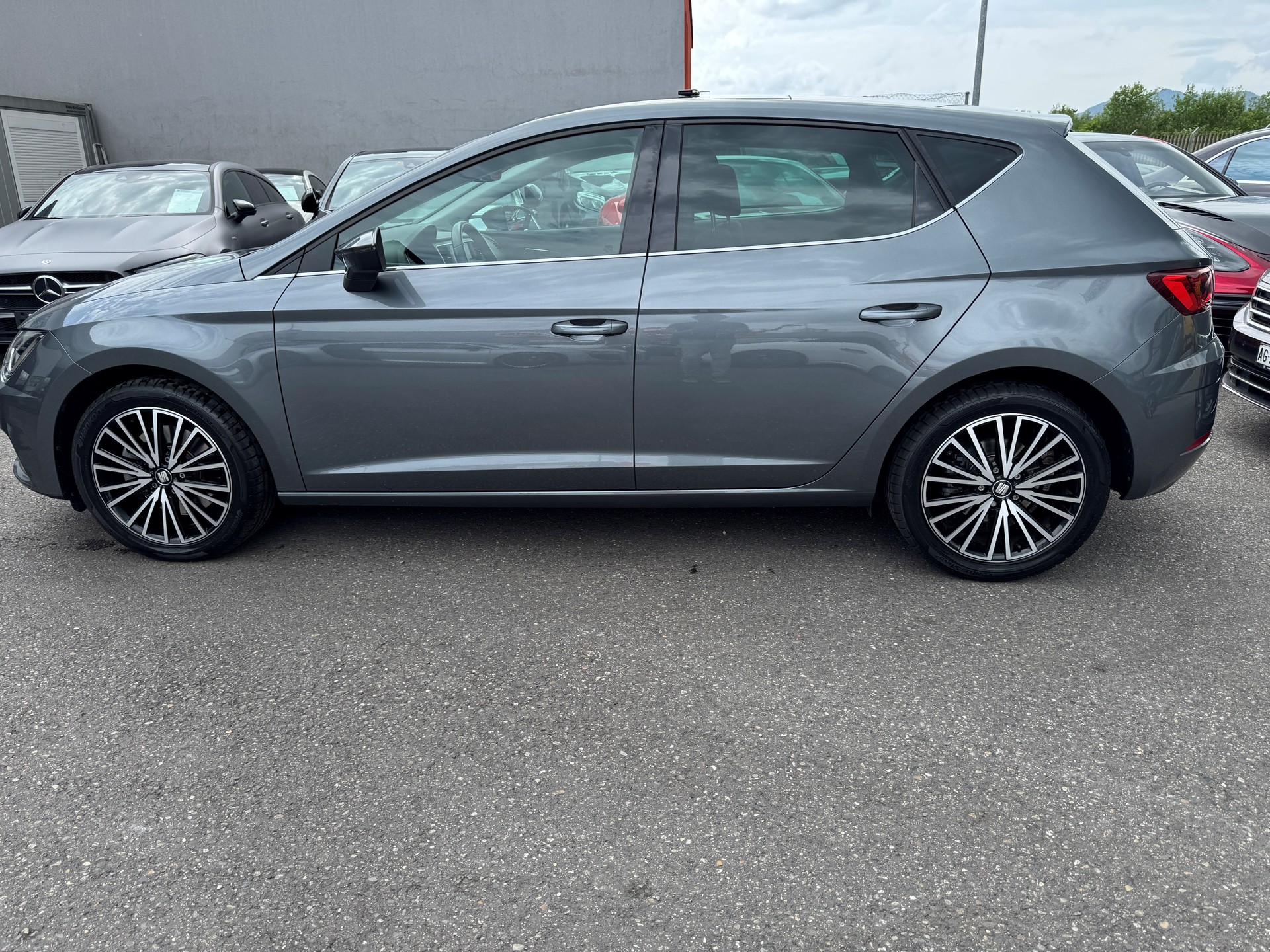 SEAT Leon 1.8 TSI Xcellence DSG-image-11