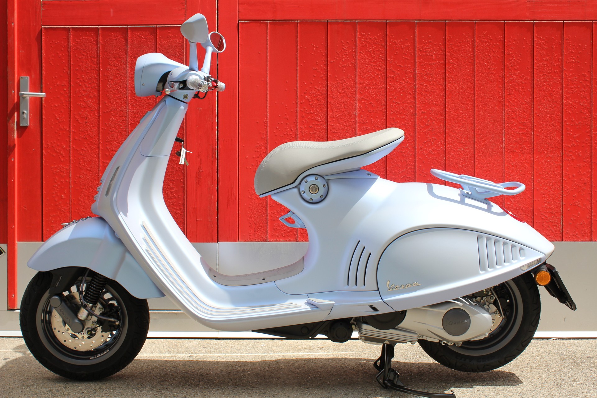PIAGGIO Vespa 946 125 Snake-image-2