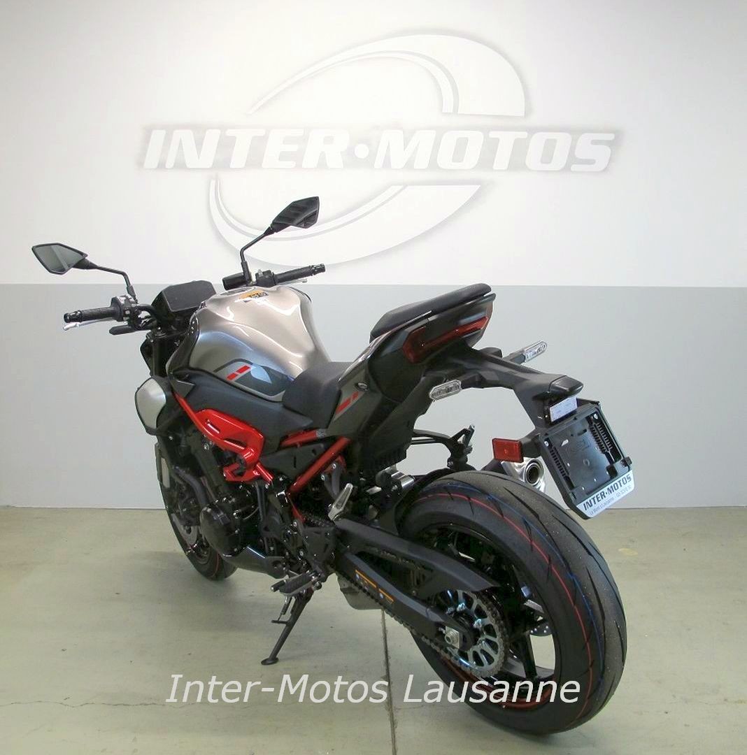 KAWASAKI Z900 MY25-image-4