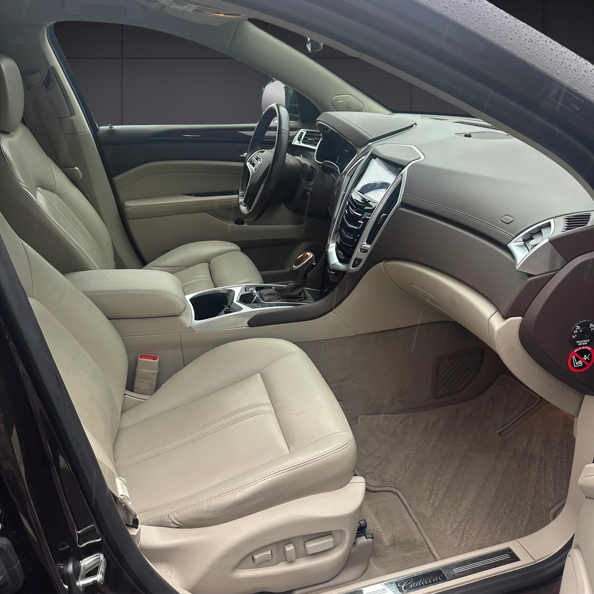 CADILLAC SRX 3.6 V6 Premium 4WD Automatic-image-11
