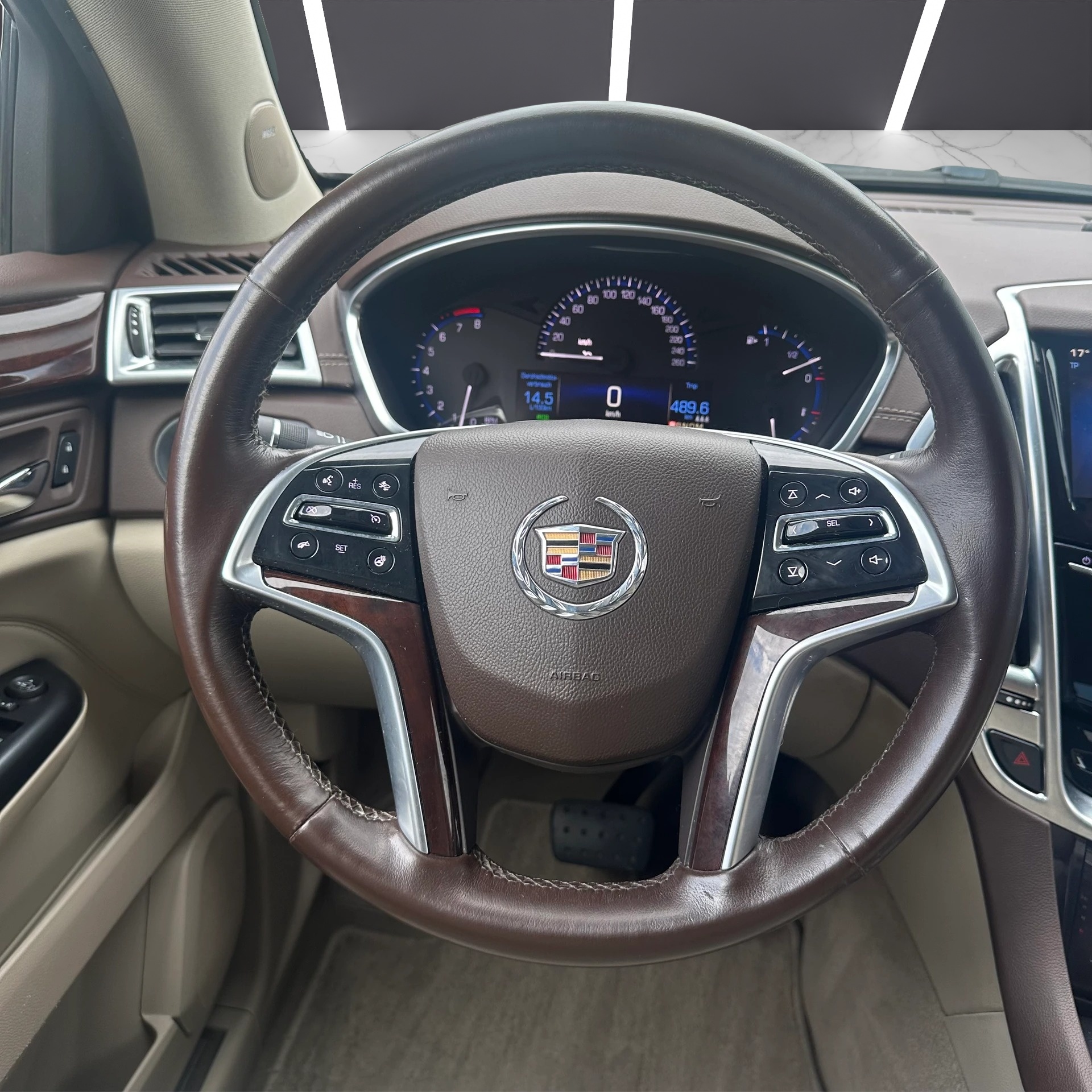 CADILLAC SRX 3.6 V6 Premium 4WD Automatic-image-14