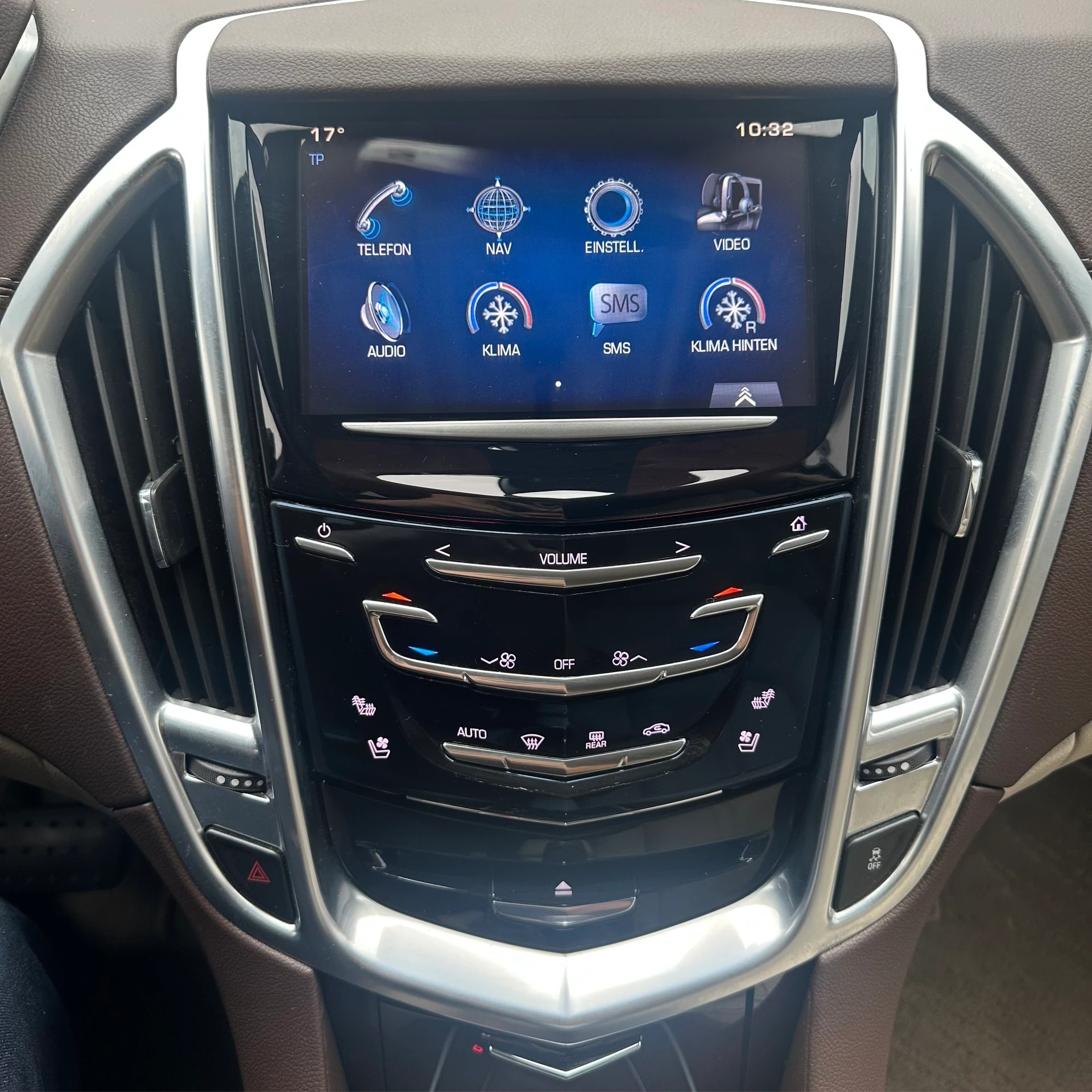 CADILLAC SRX 3.6 V6 Premium 4WD Automatic-image-16