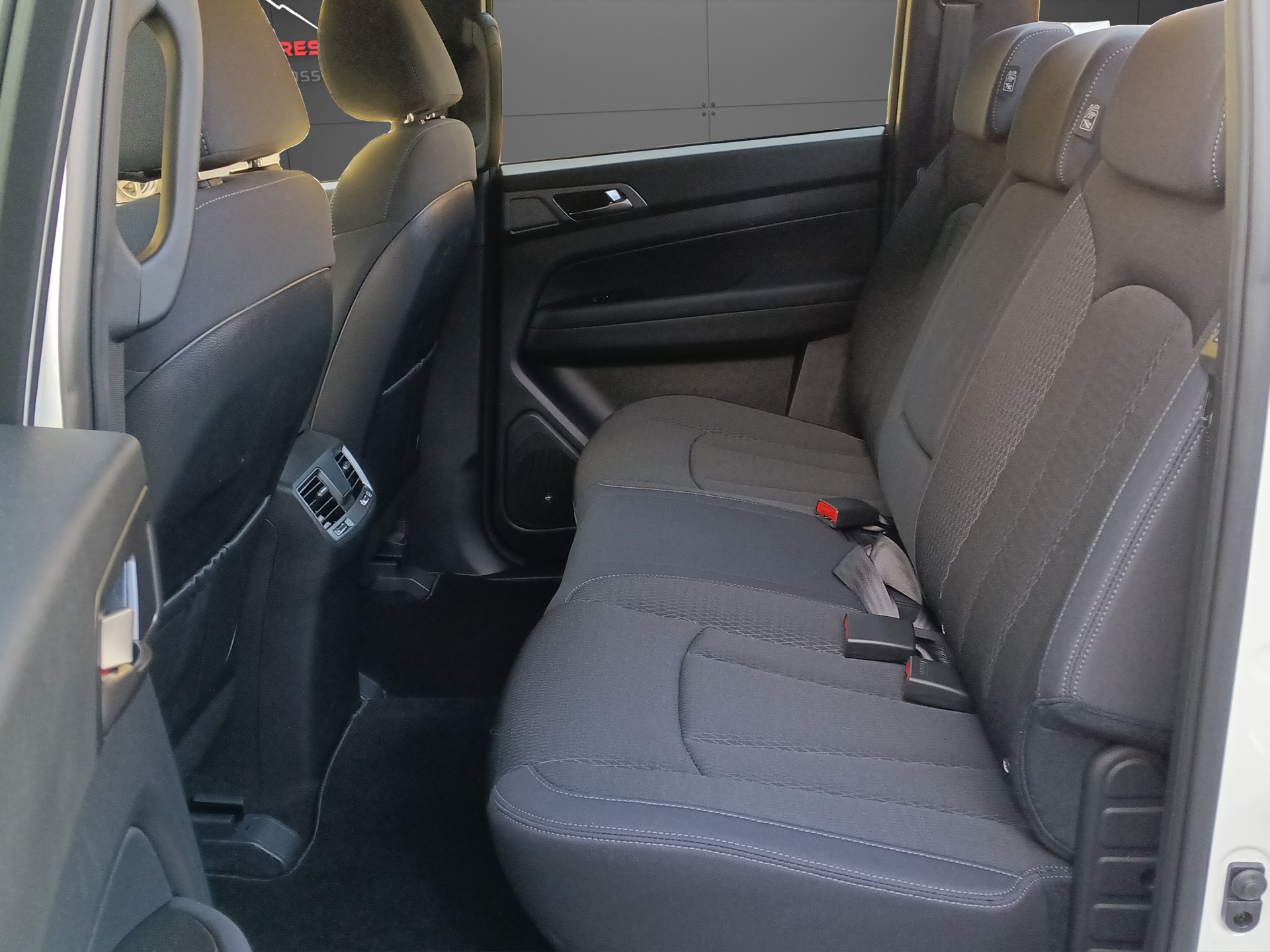 KGM-SsangYong Musso 2.2 Platinum 4WD A-image-19