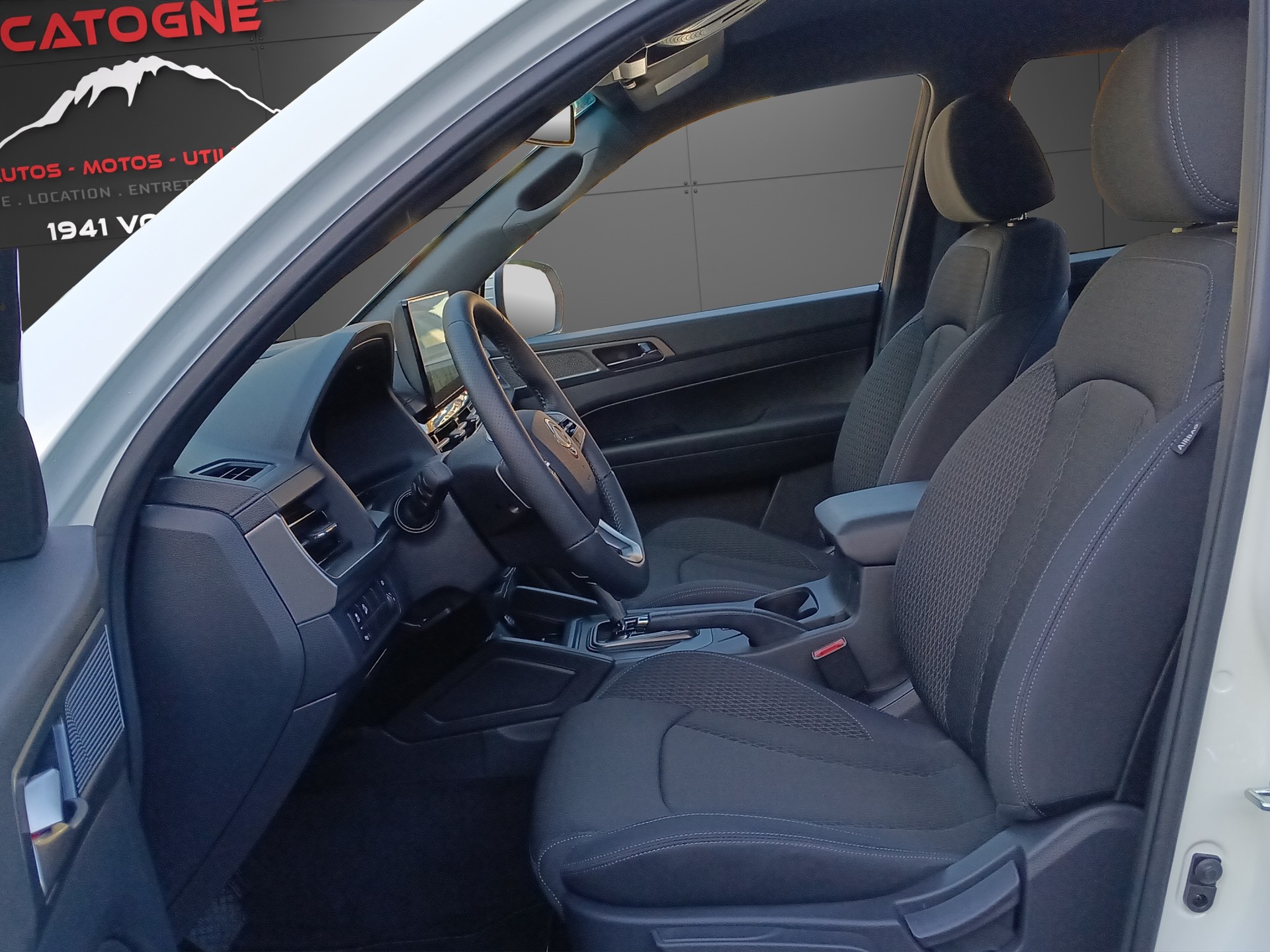 KGM-SsangYong Musso 2.2 Platinum 4WD A-image-14