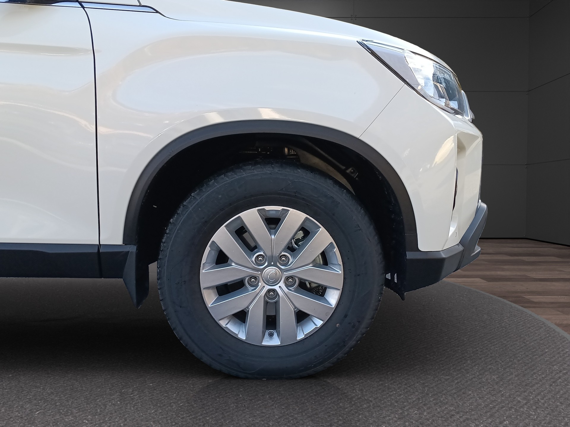 KGM-SsangYong Musso 2.2 Platinum 4WD A-image-8