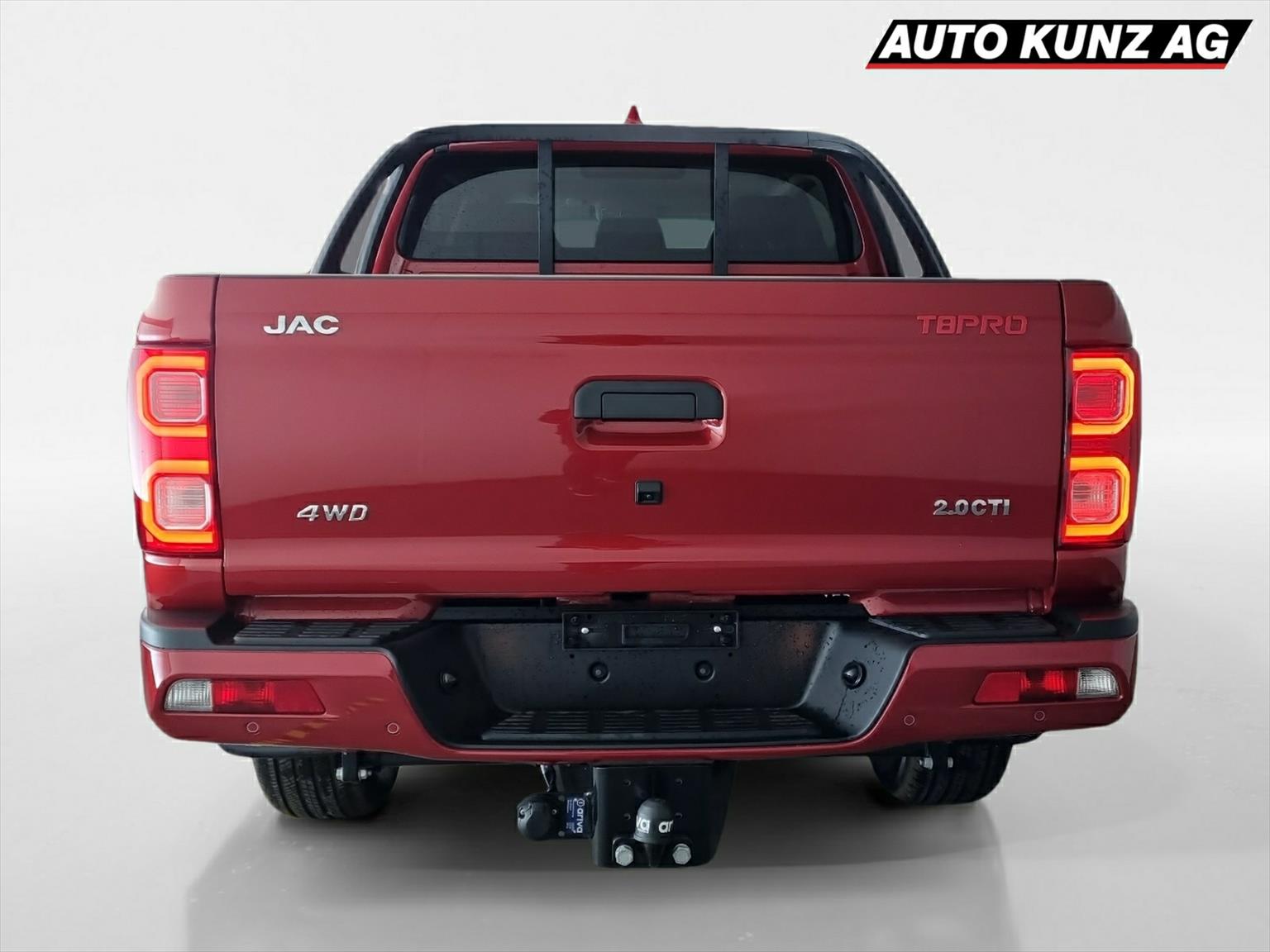 JAC T8 Pro Diesel 2.0Di AWD AHK 3.5T-showroom-element-3