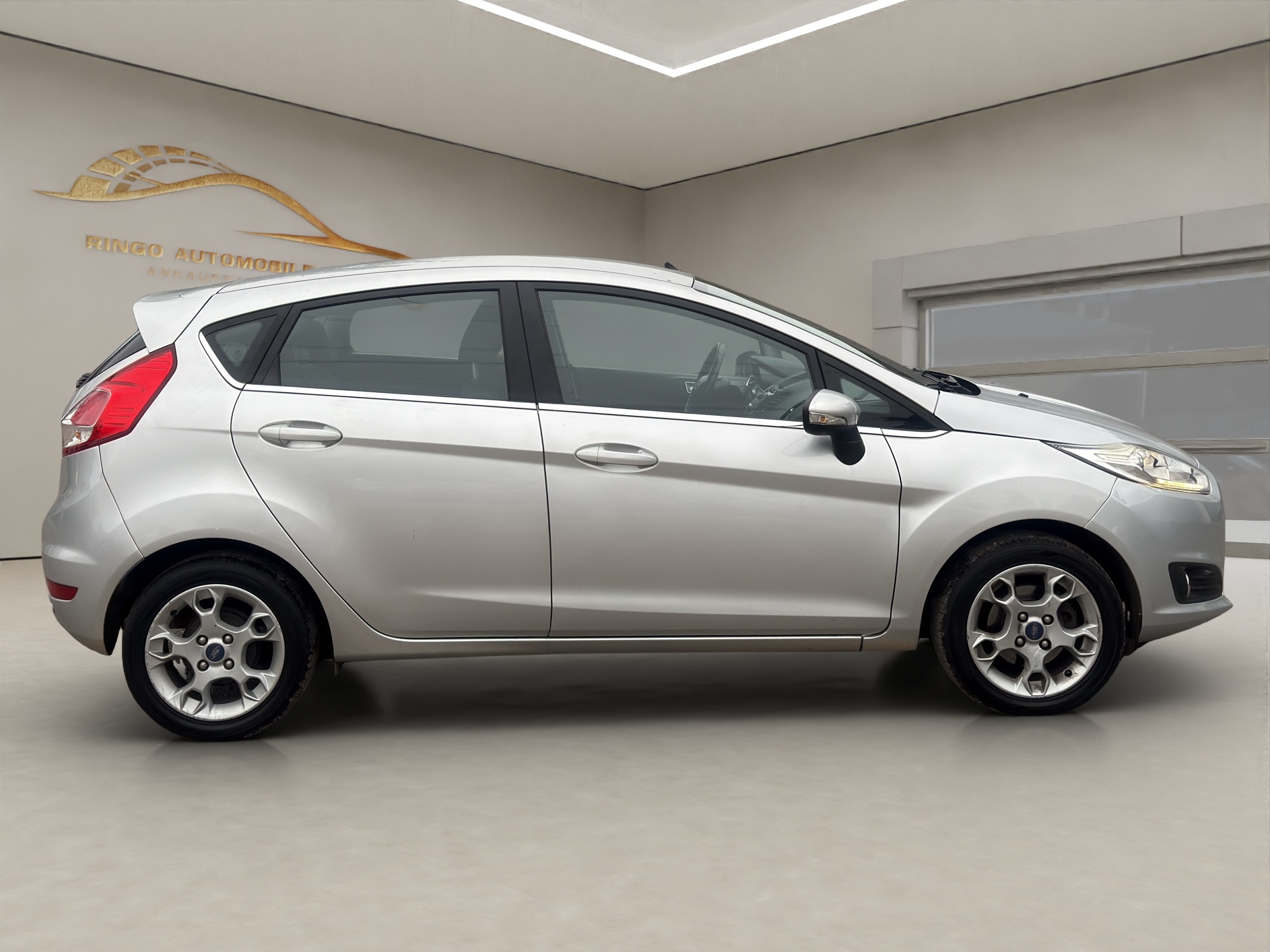 FORD Fiesta 1.0 SCTi Trend PowerShift-image-7