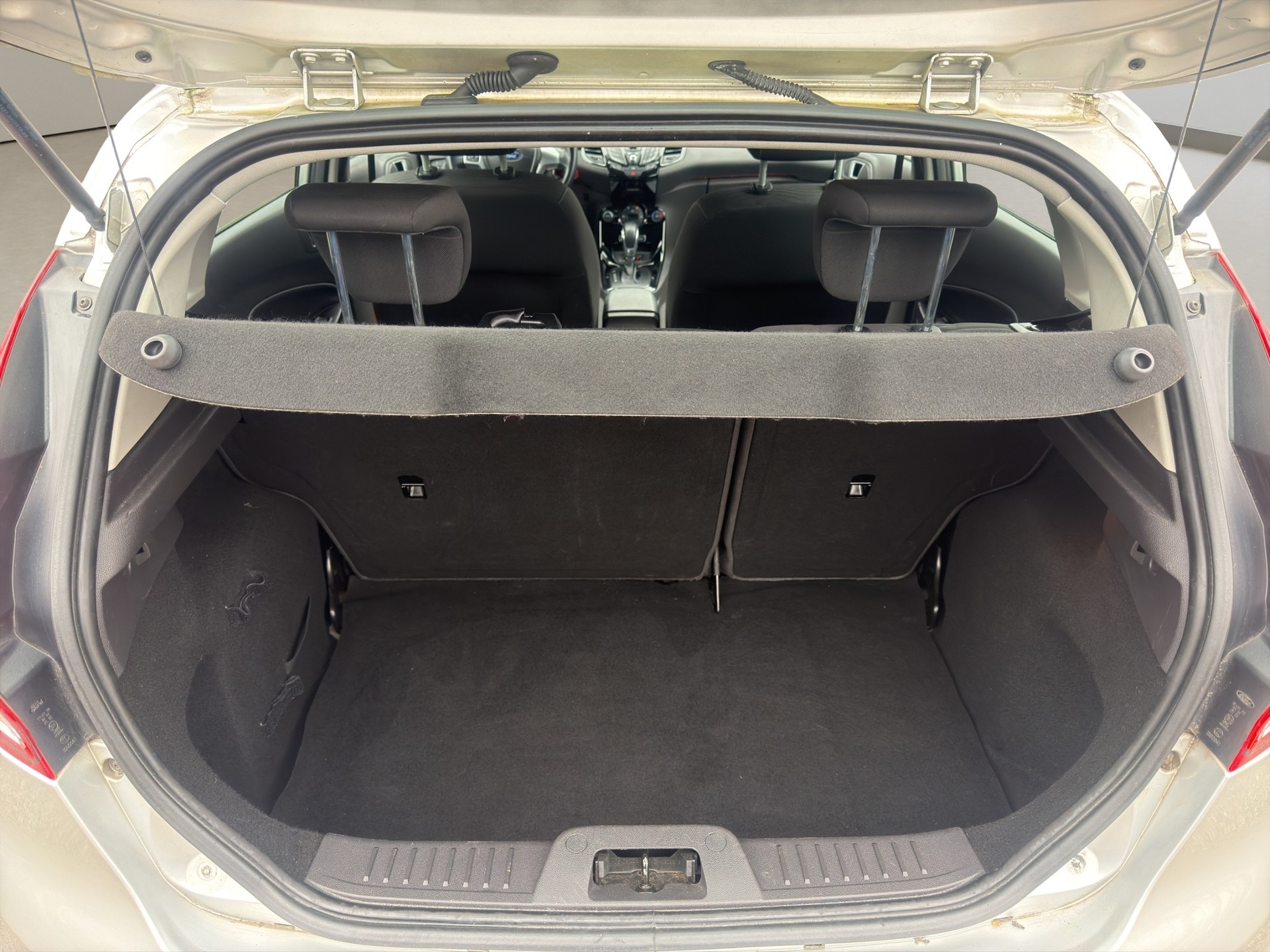 FORD Fiesta 1.0 SCTi Trend PowerShift-image-13