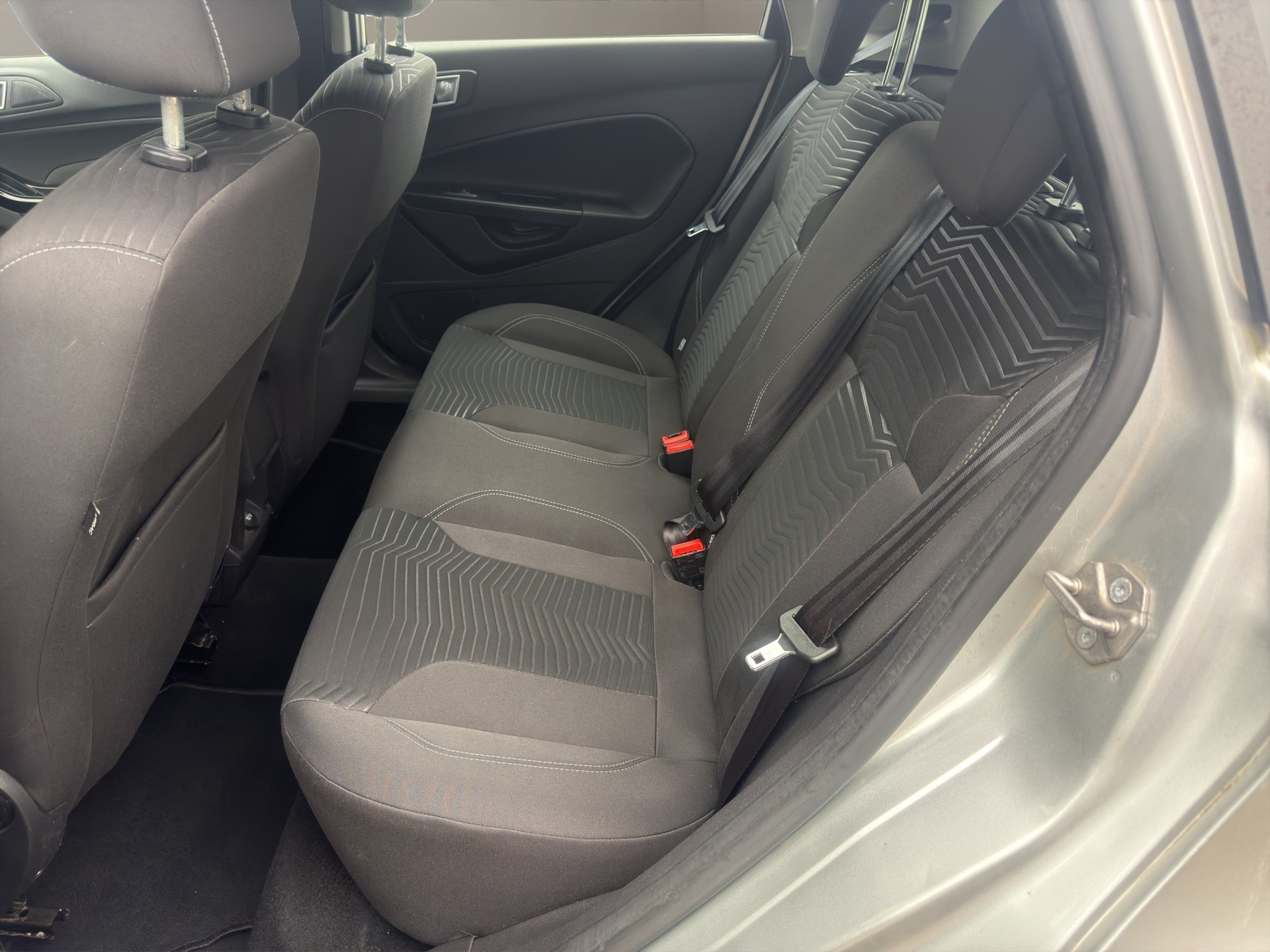 FORD Fiesta 1.0 SCTi Trend PowerShift-image-12
