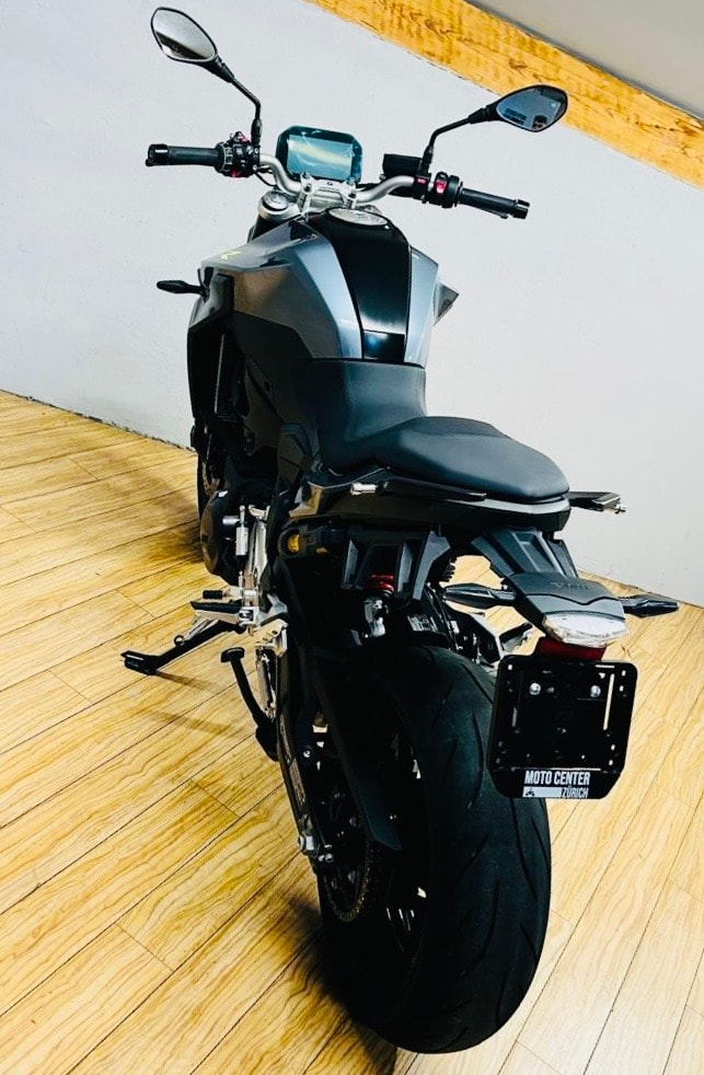 BMW F 900 R A2 (35kW) ABS-image-4